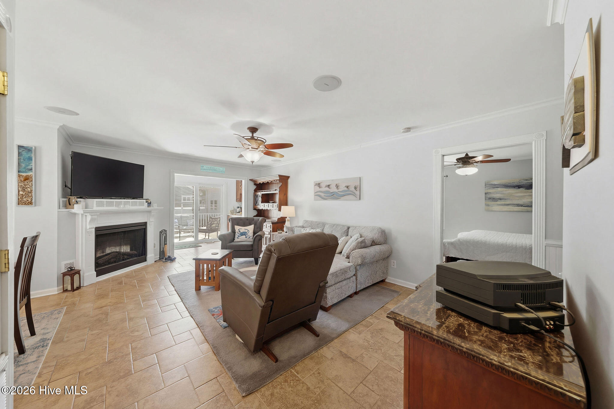 100564748 | Photo 20