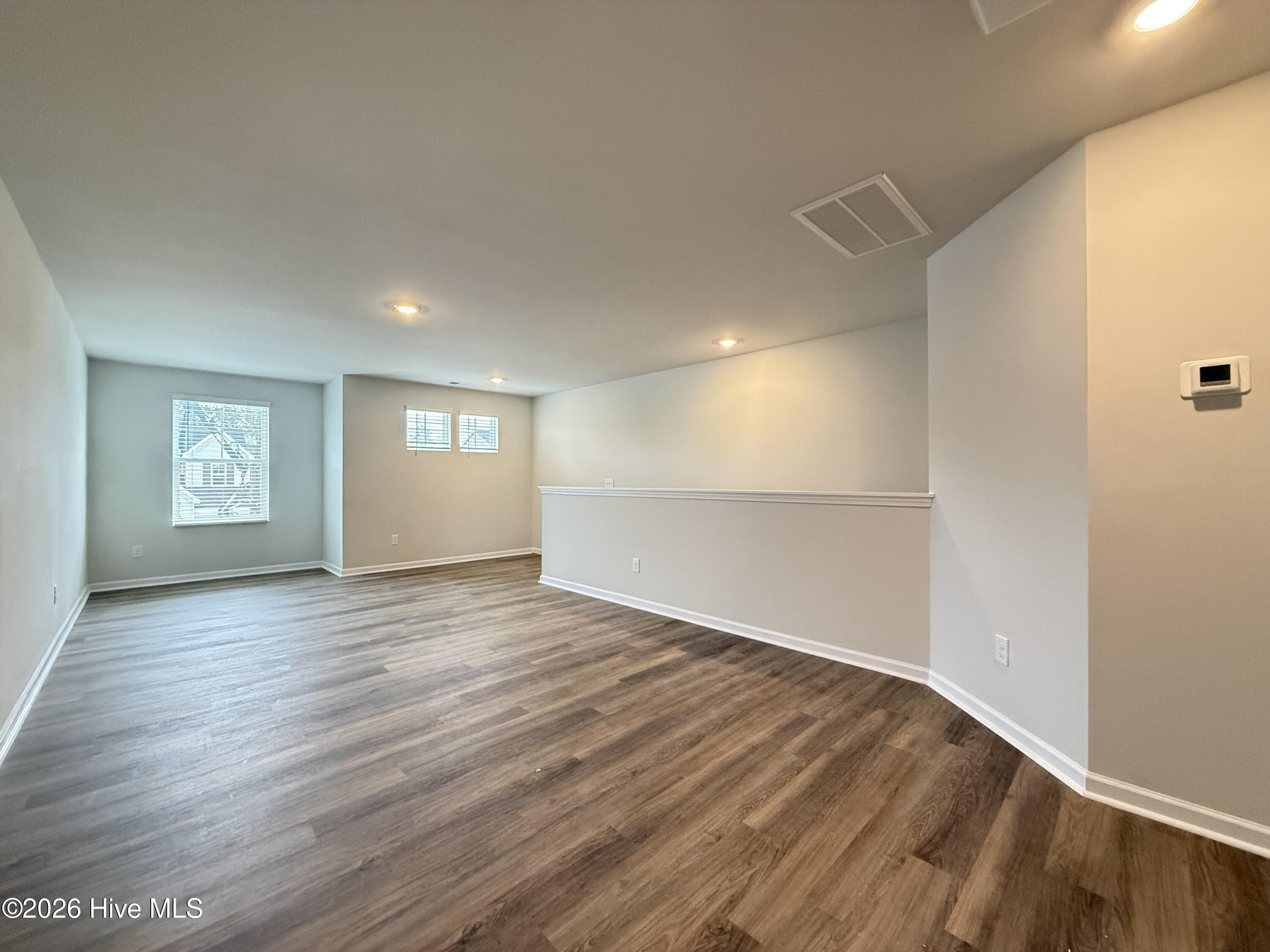 100525025 | Photo 19