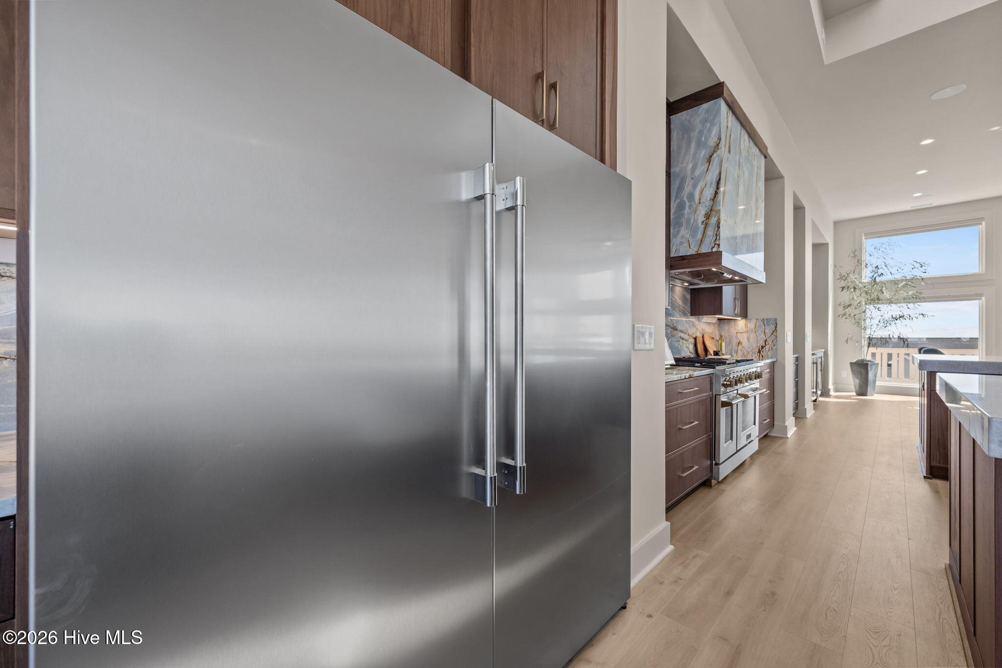 100552191 | Photo 16