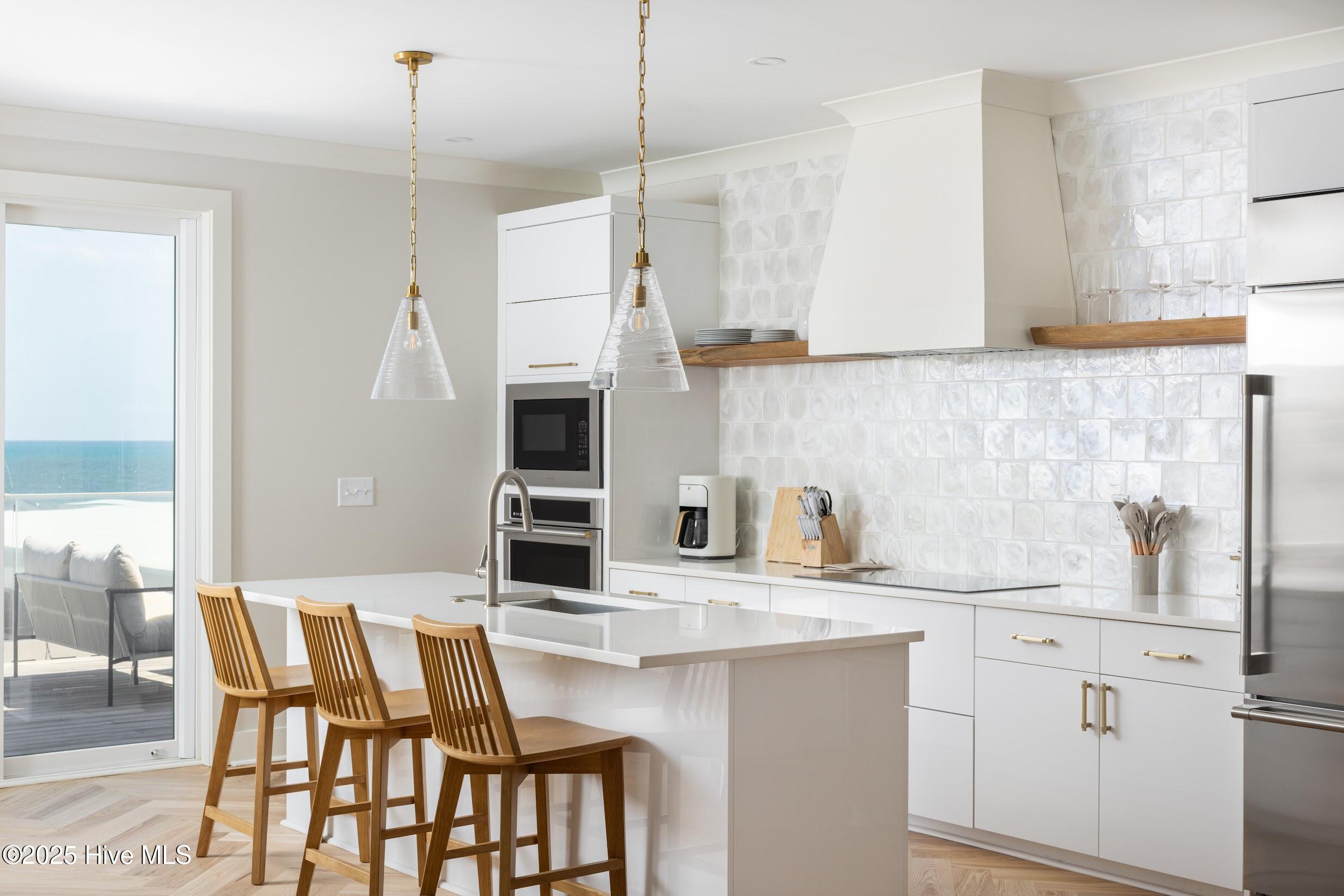 100503117 | Photo 16