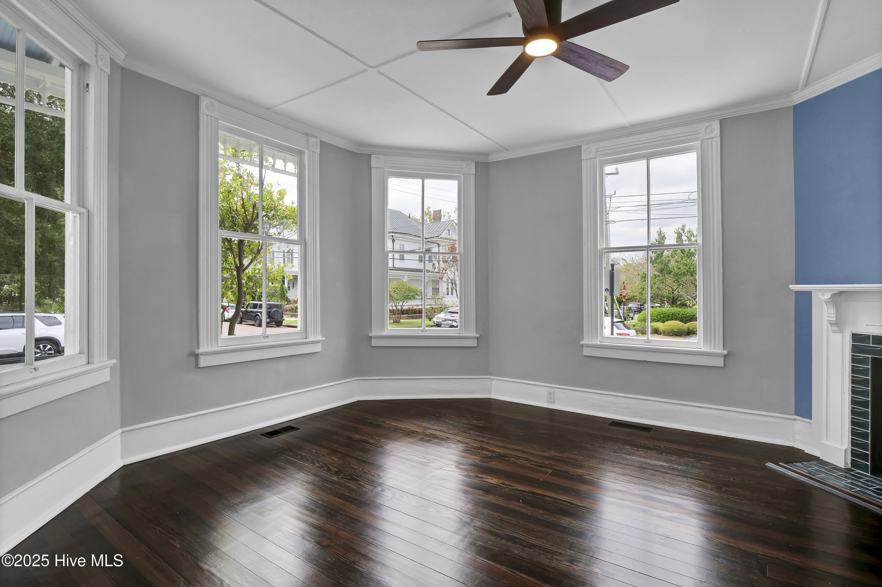 100529895 | Photo 27