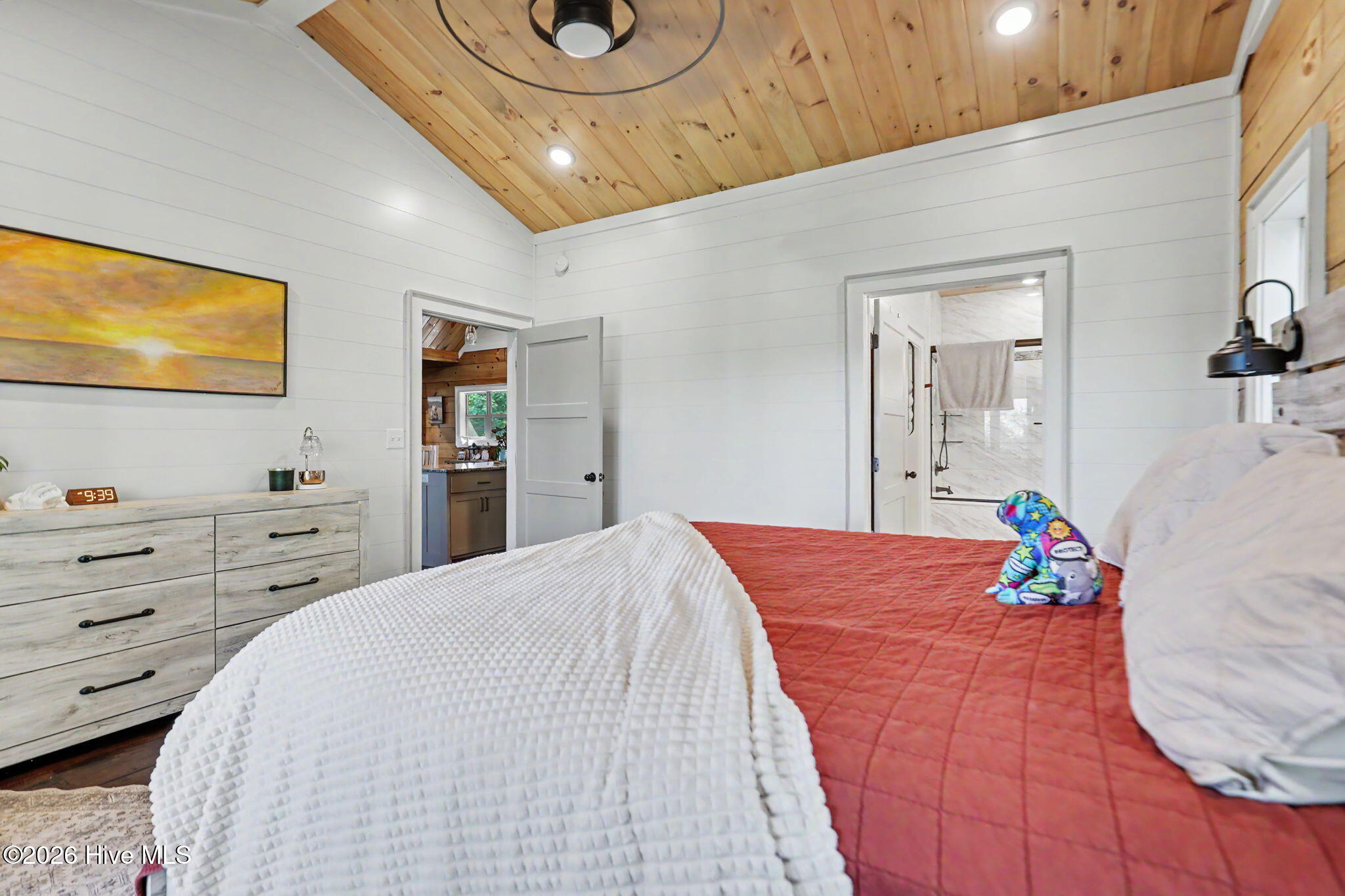 2nd image of 240 Pink Pig Ln, Cherrylog, GA 30522 | MLS# 100590201