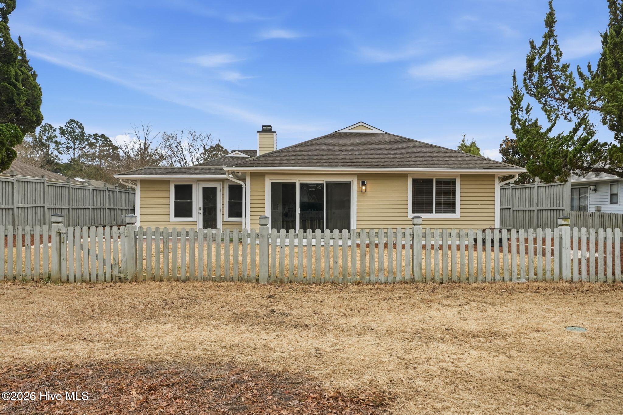 100555820 | Photo 50