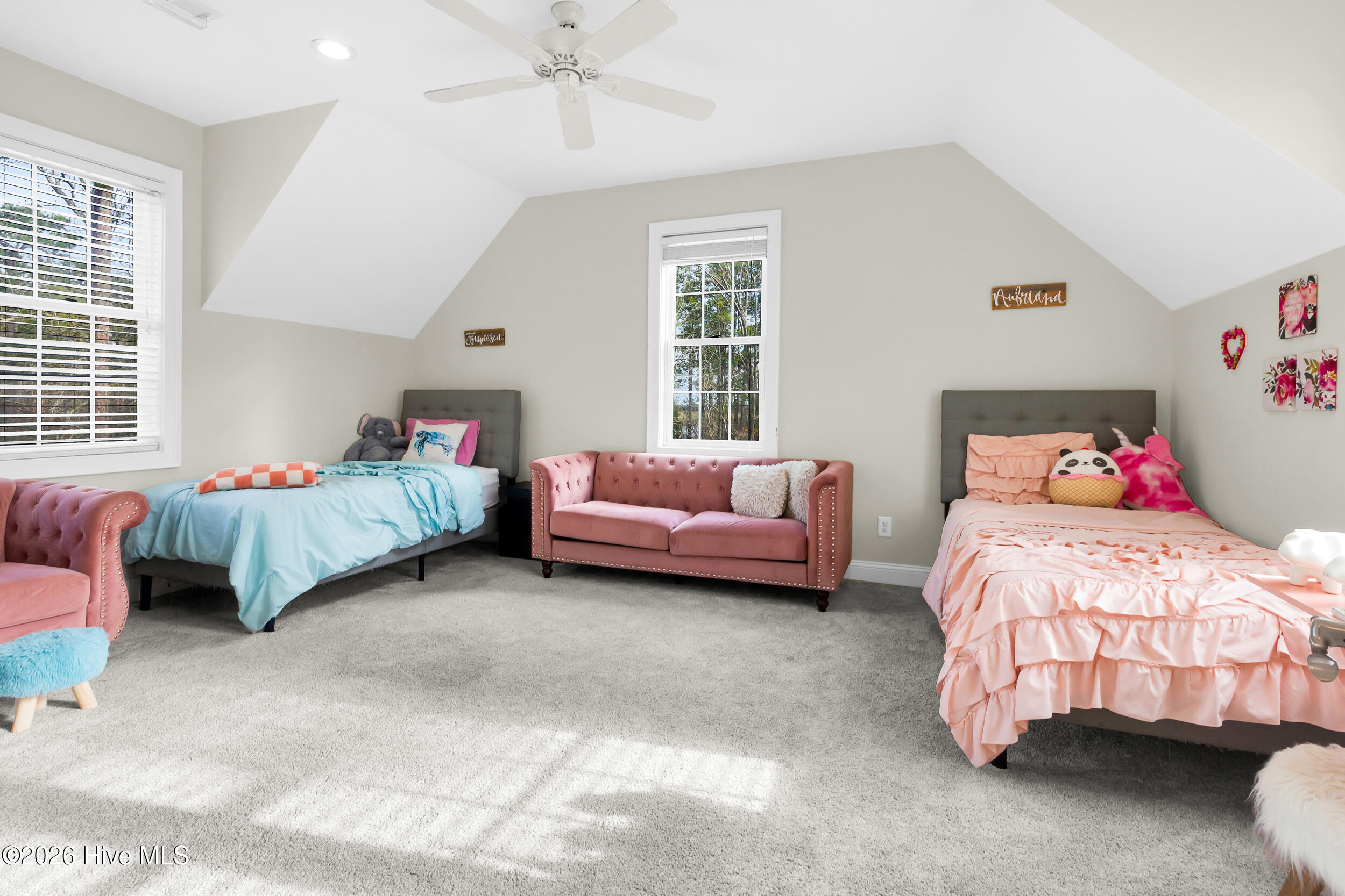 61 Spinnaker Point Road N, Oriental, NC, 28571