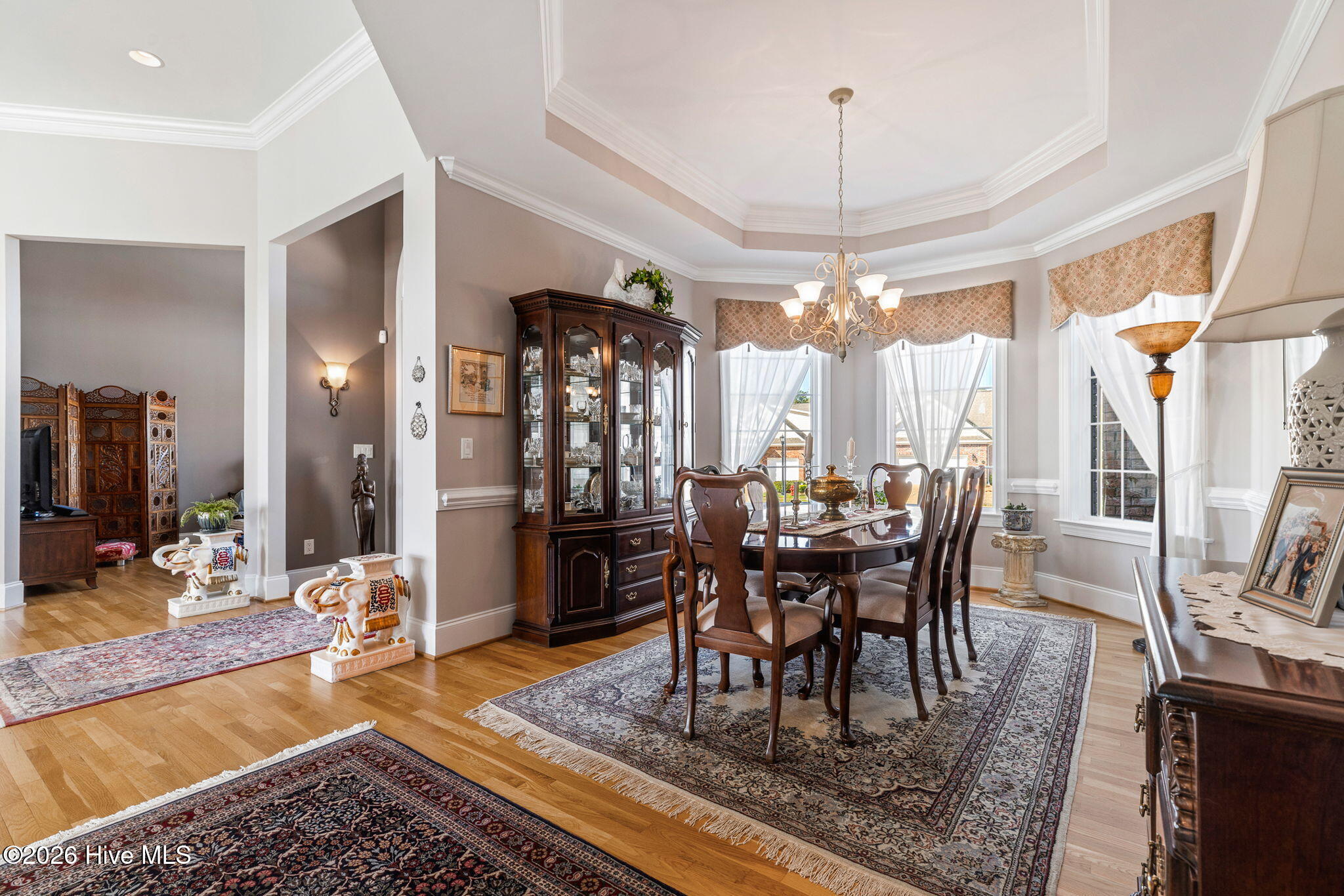 100560787 | Photo 16