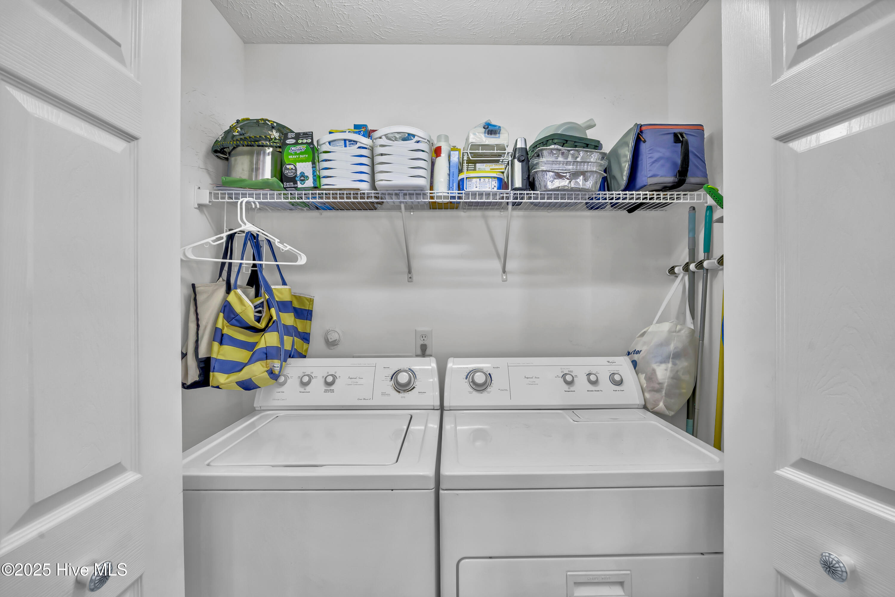 100535524 | Photo 12