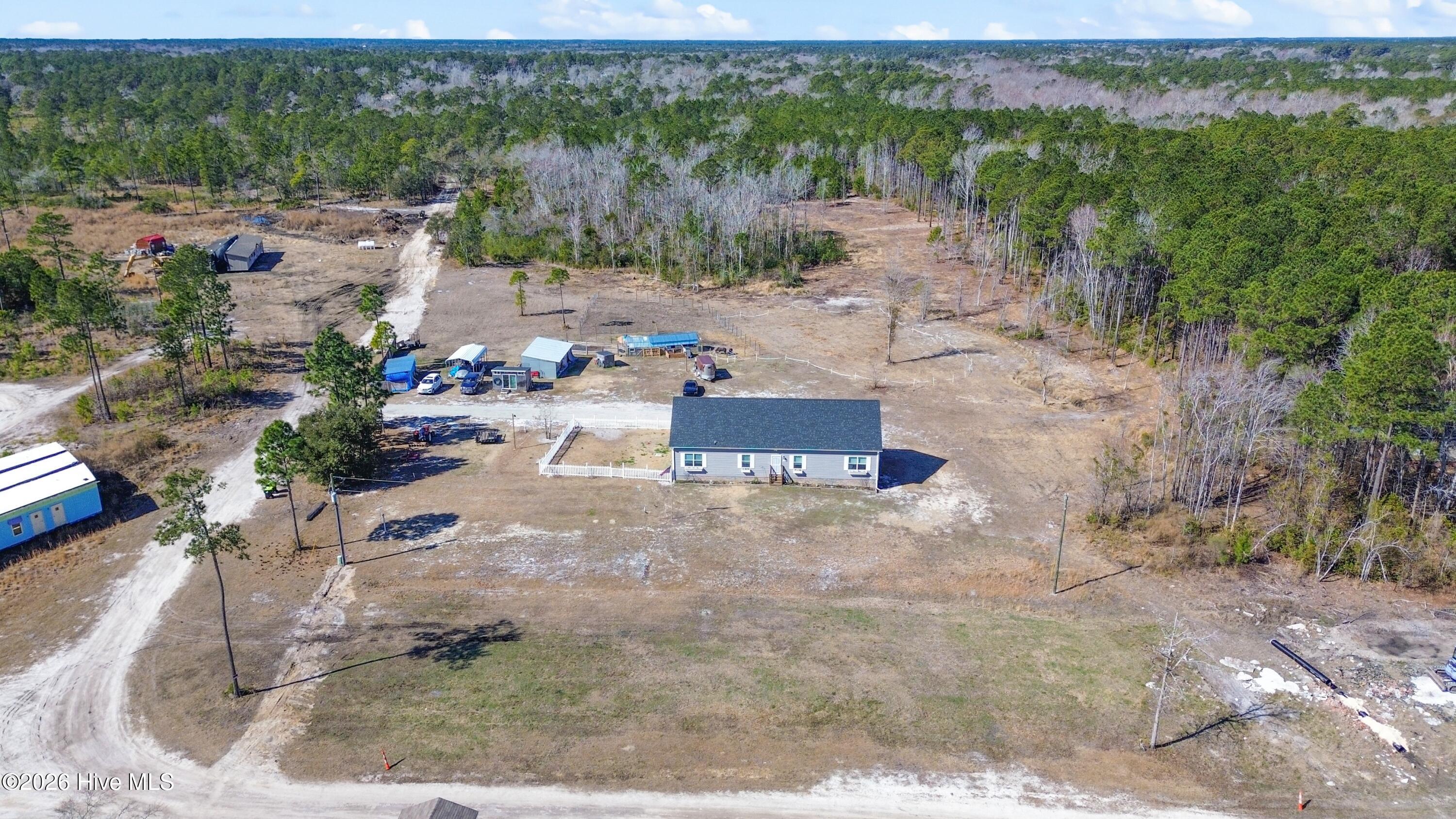 100556828 | Photo 36