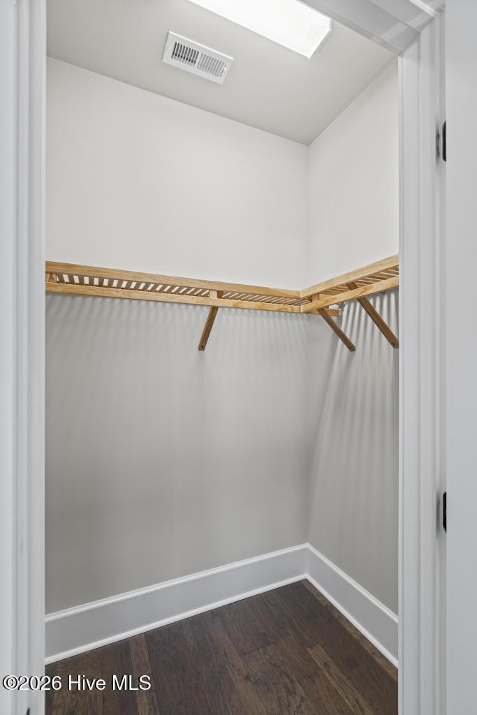 100558898 | Photo 44