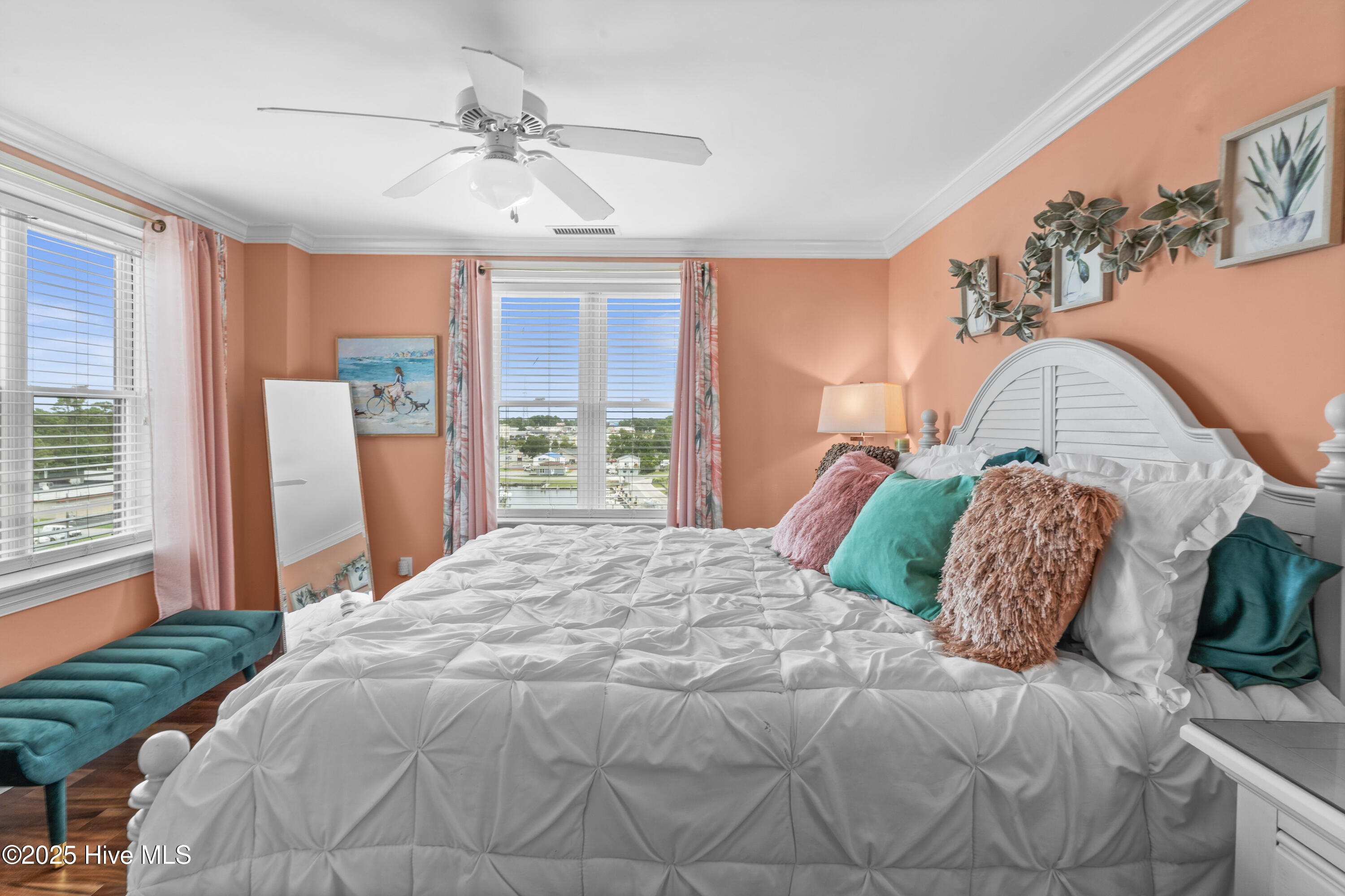 4425 Arendell Street 609,Morehead City