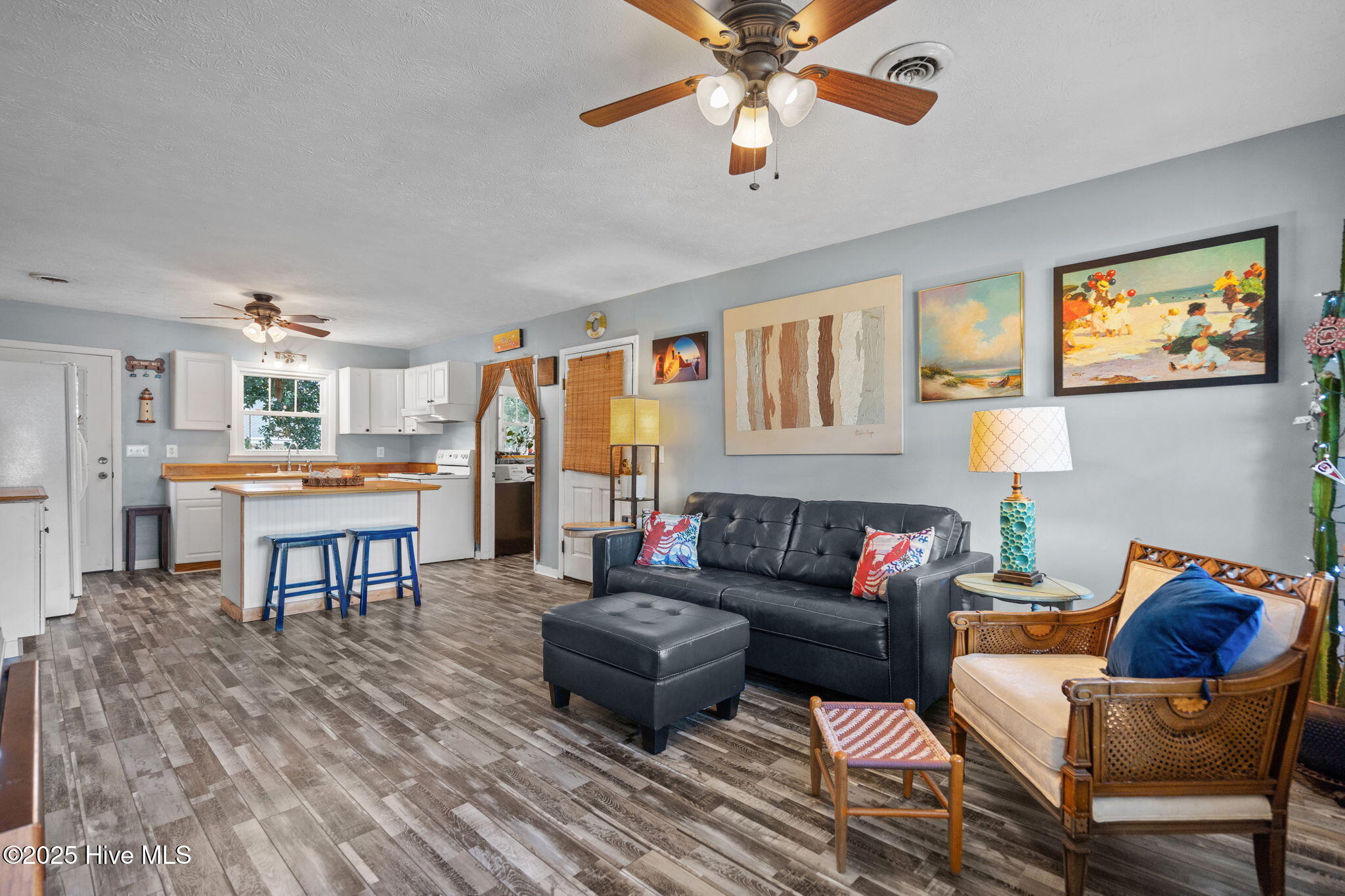 100522385 | Photo 10