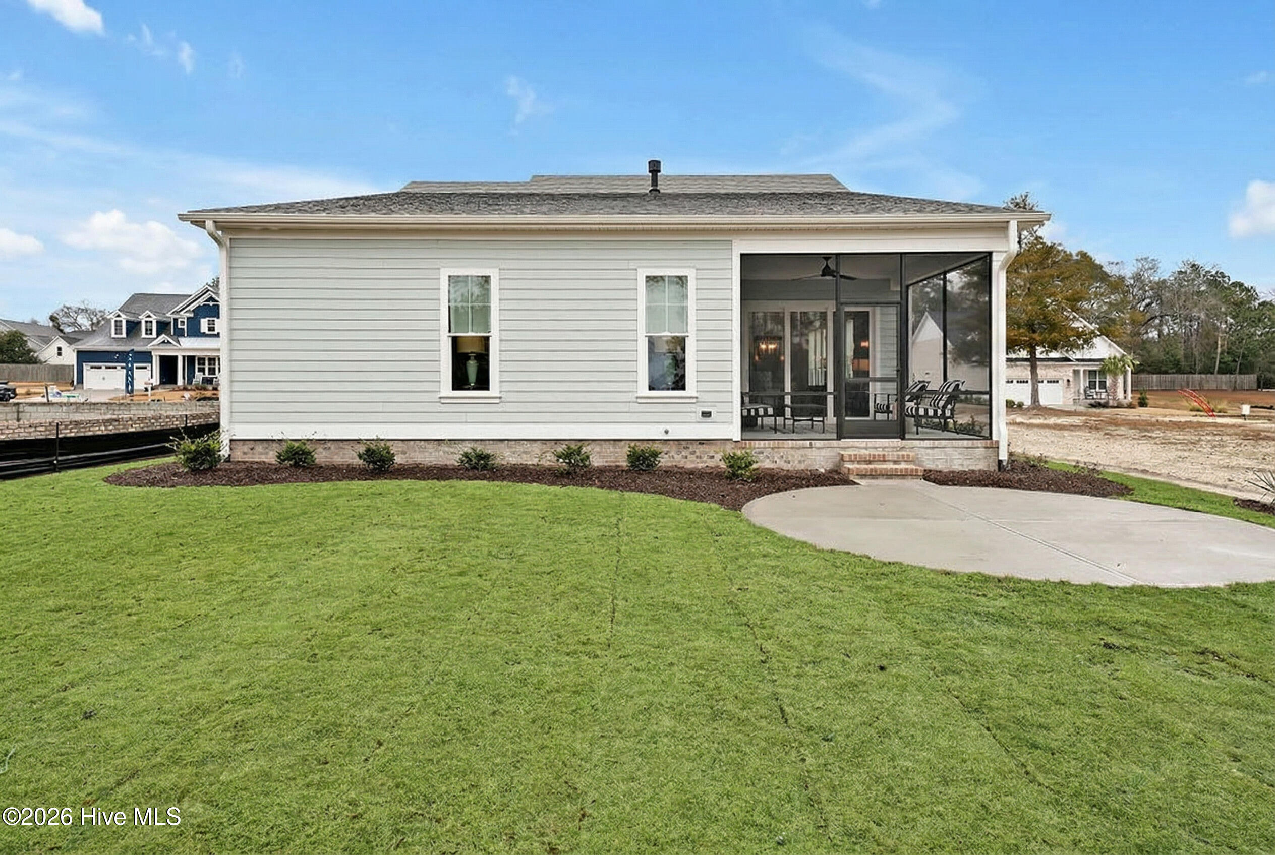 100441833 | Photo 45