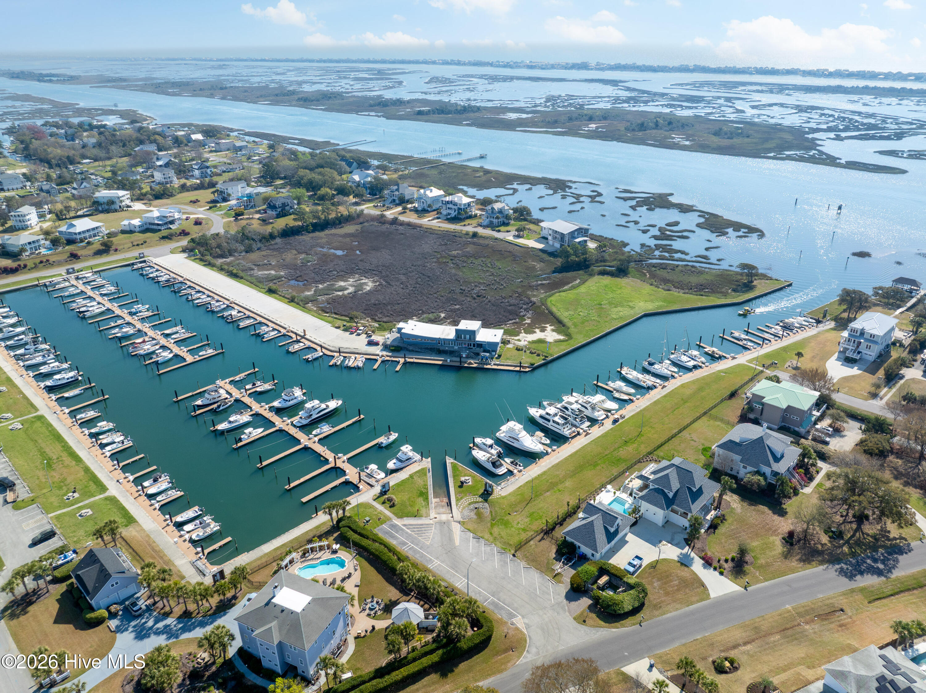 100563536 | Photo 35