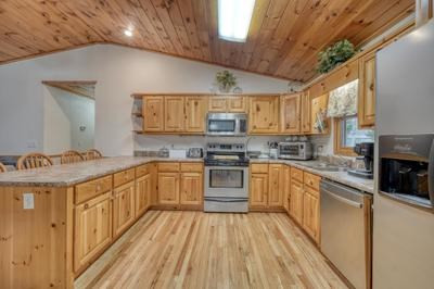 694 Hilltop Road, Murphy, NC 28906 Listing Photo  8