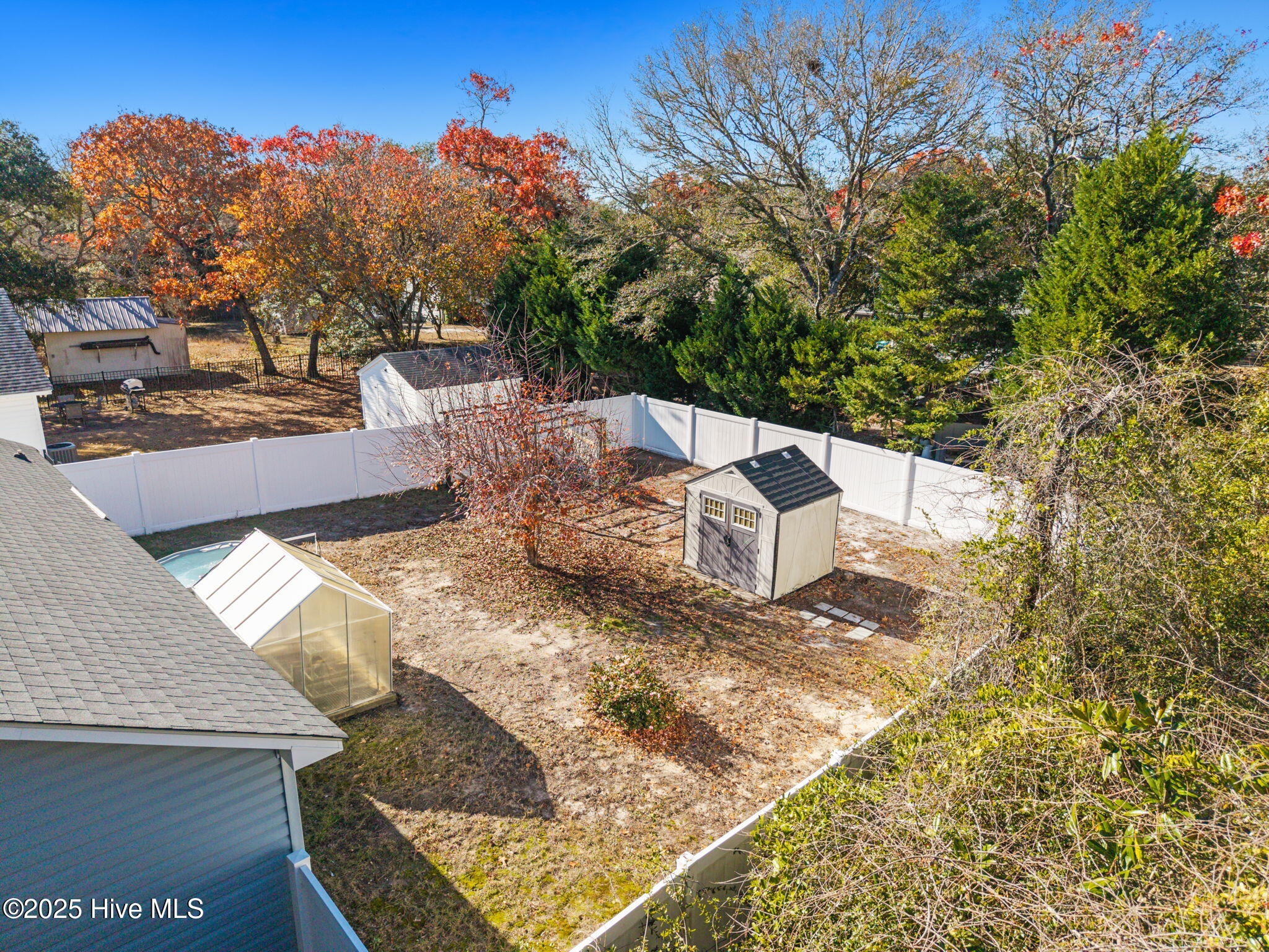 100545371 | Photo 29