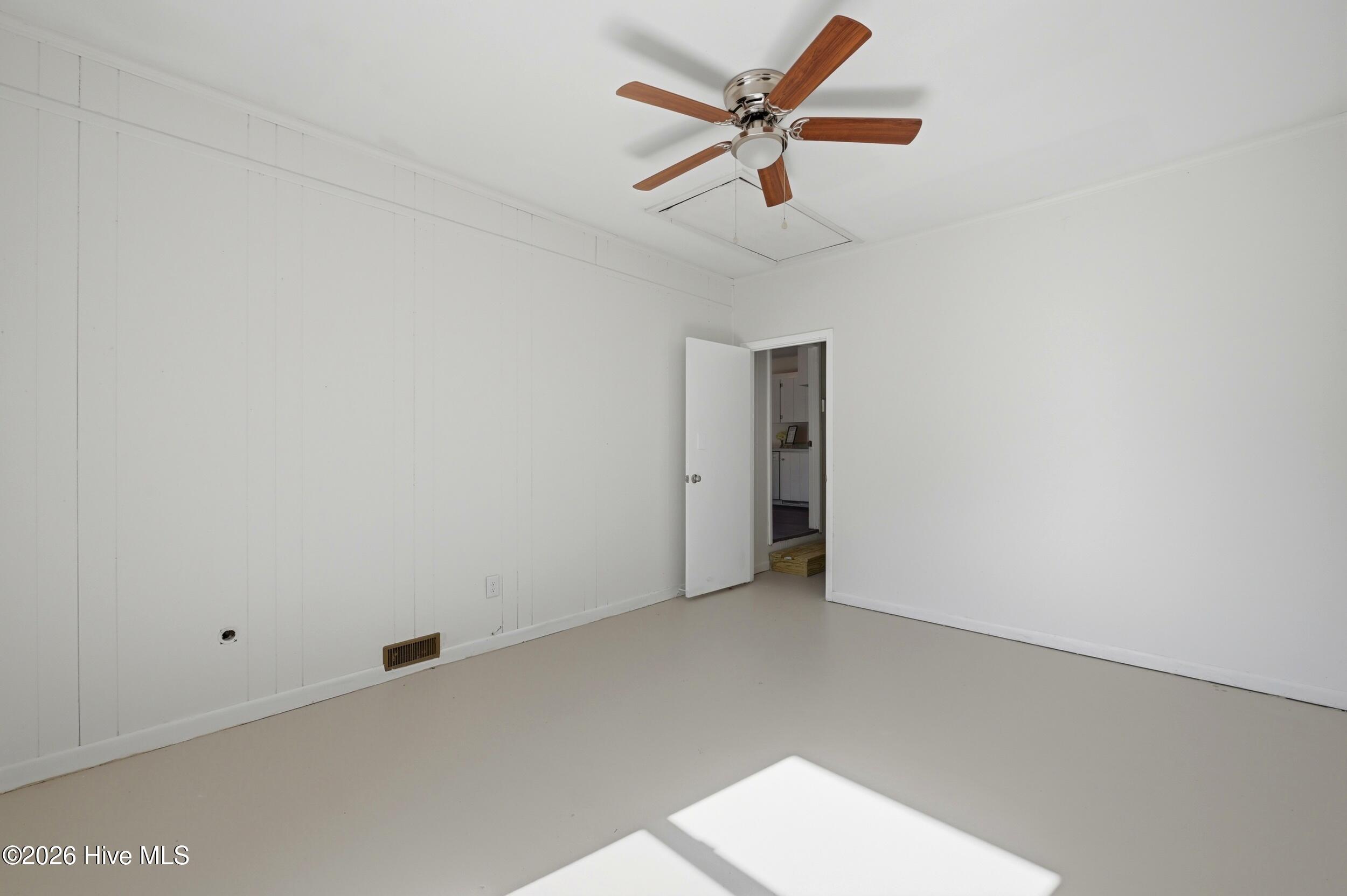 100555632 | Photo 31