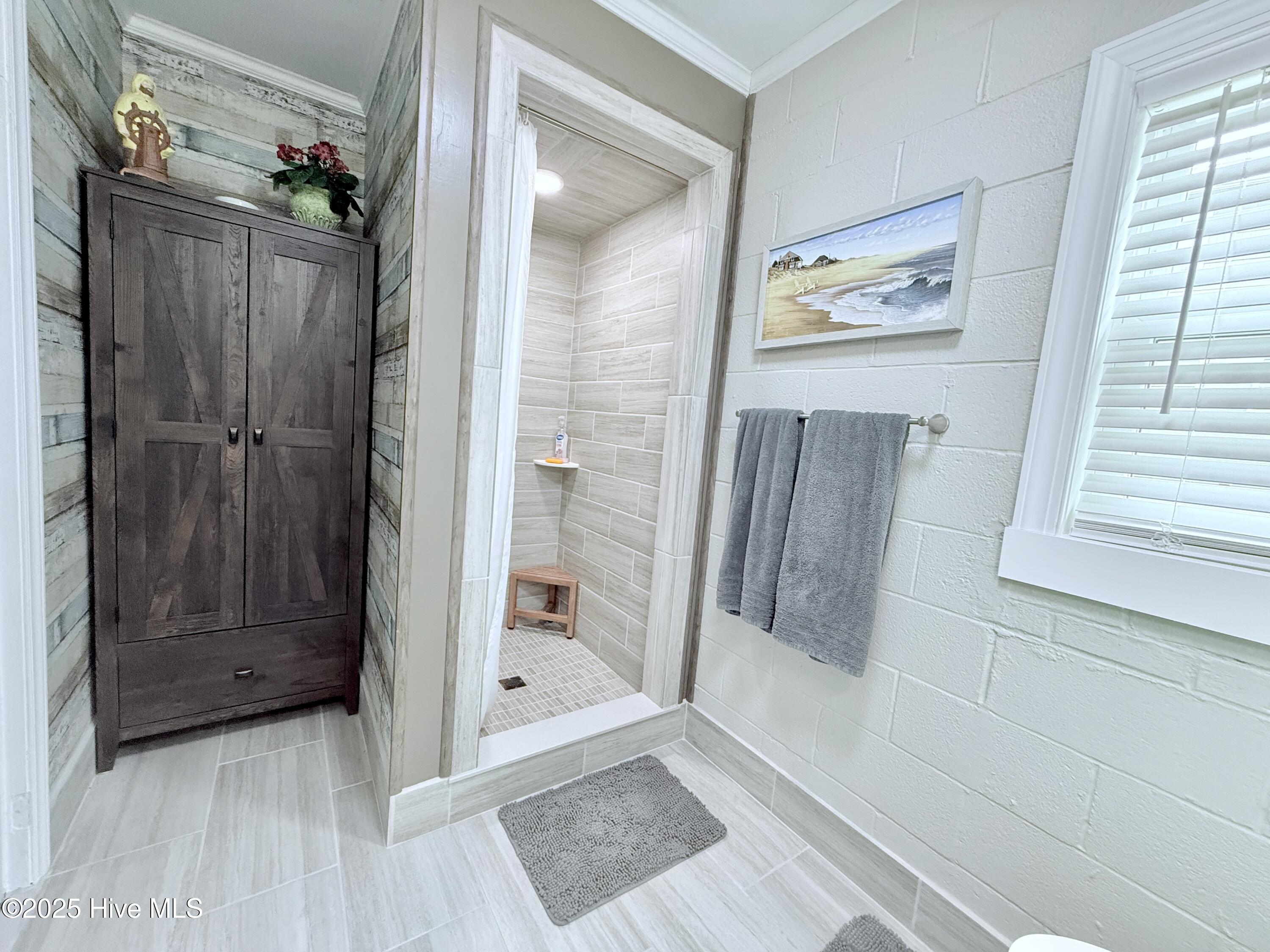 100530009 | Photo 56