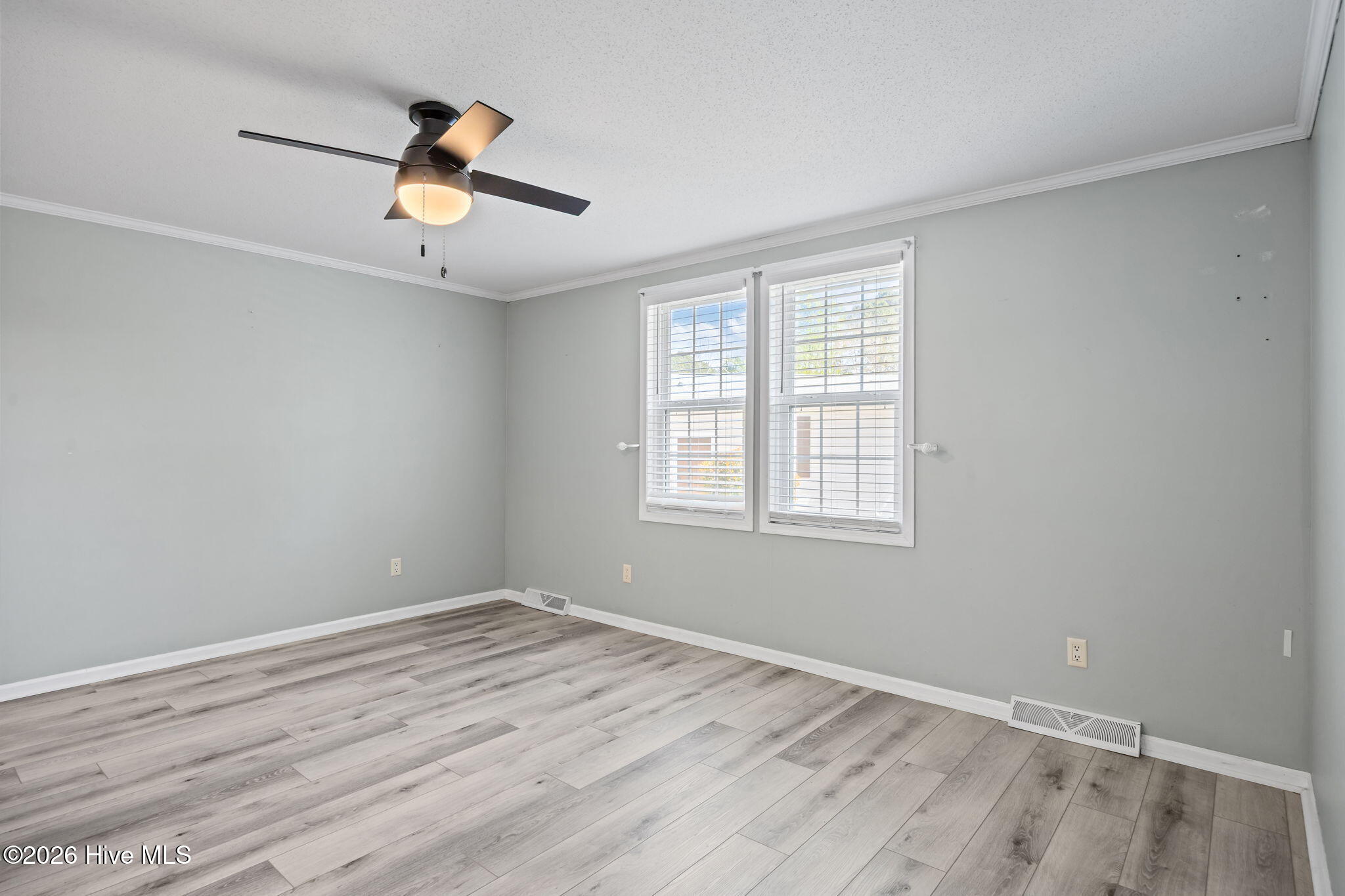 100564707 | Photo 34