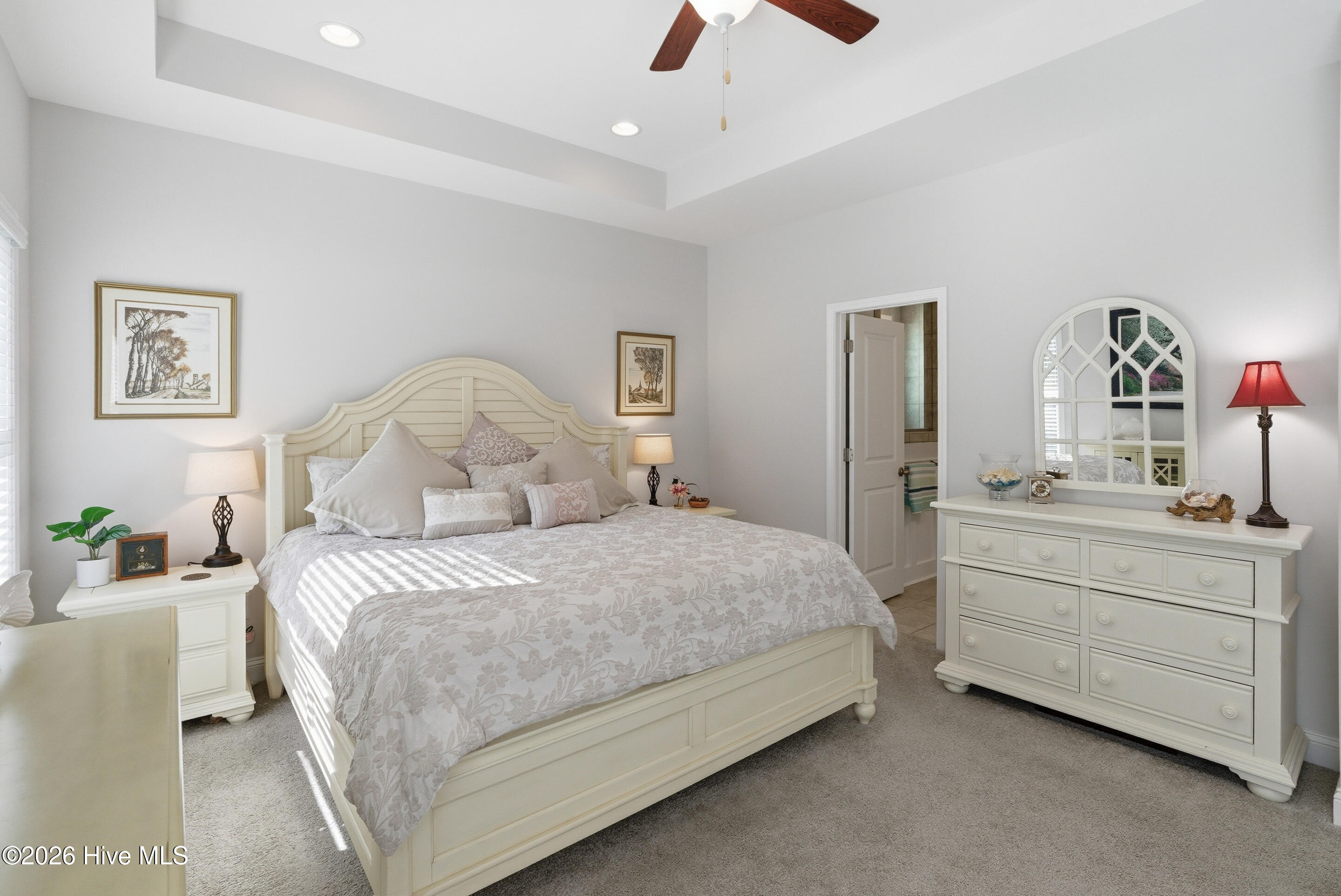 100562920 | Photo 17