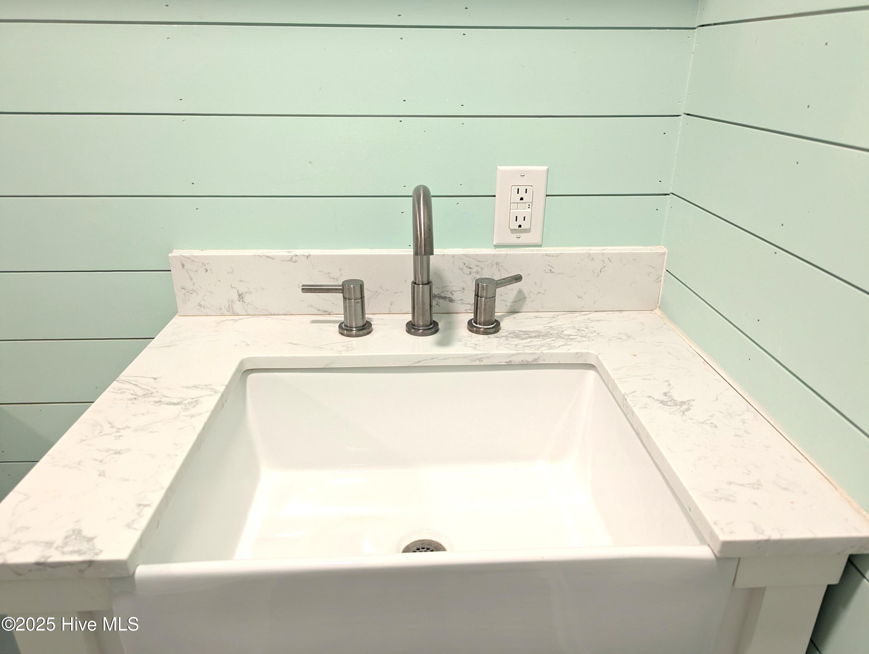 100539025 | Photo 13