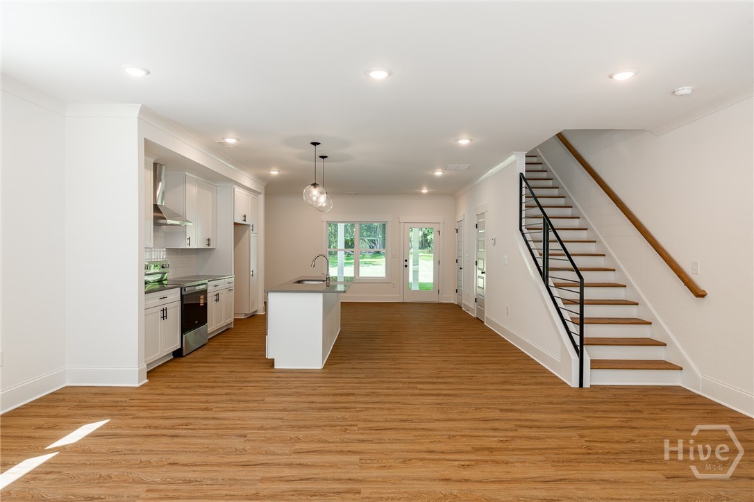 169 Vine Street