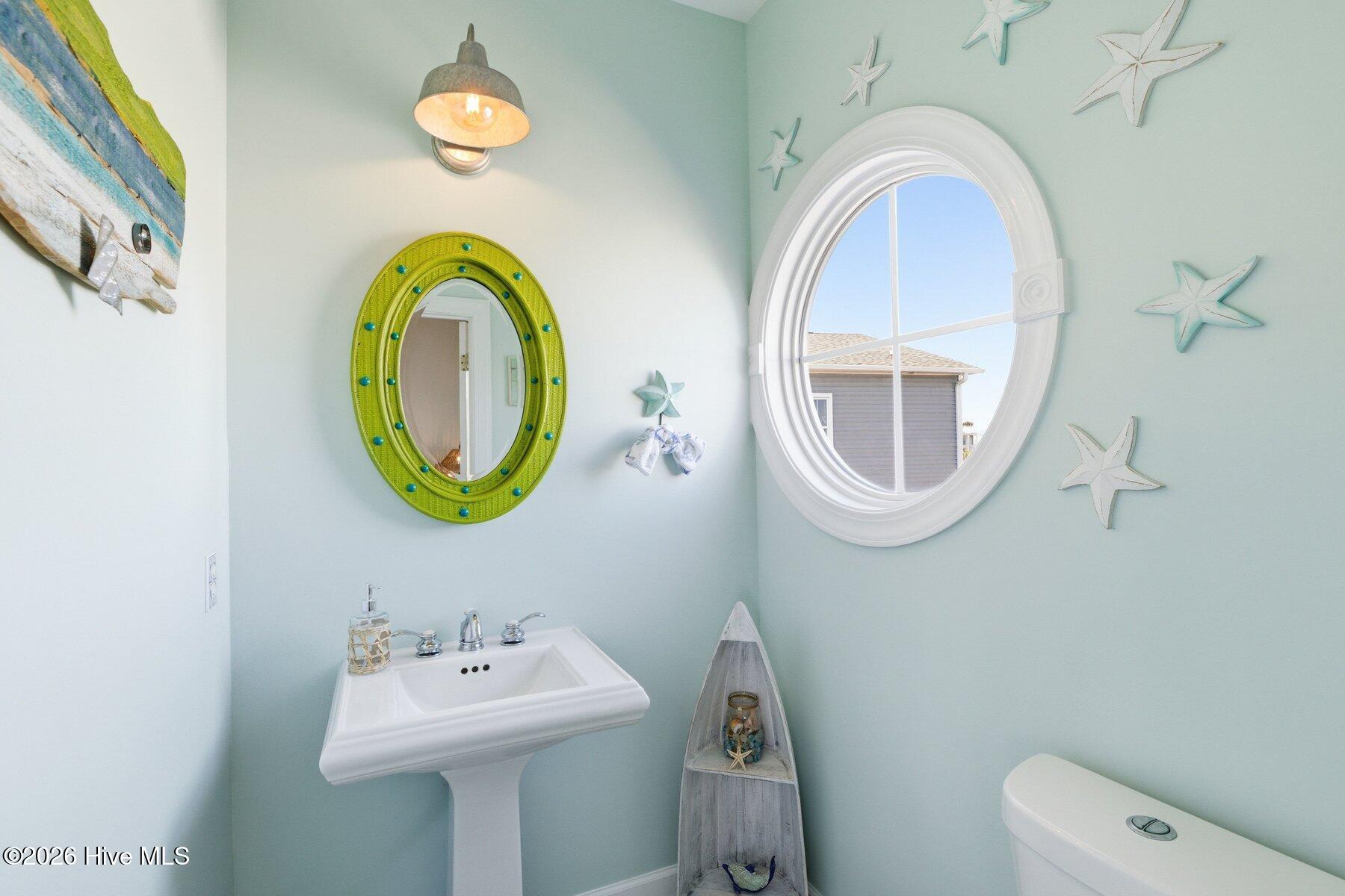 100570503 | Photo 19