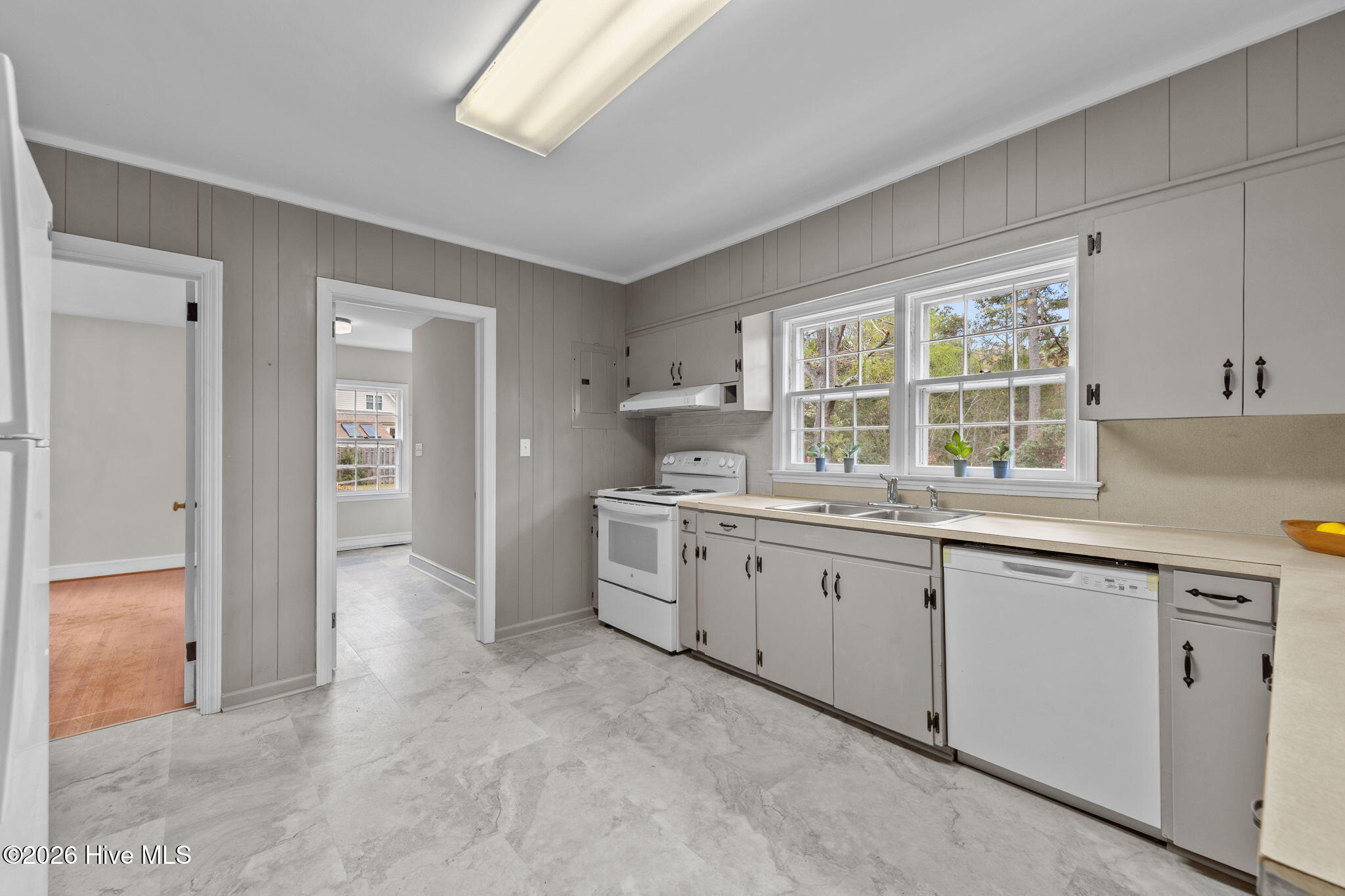 14-web-or-mls-707A8822