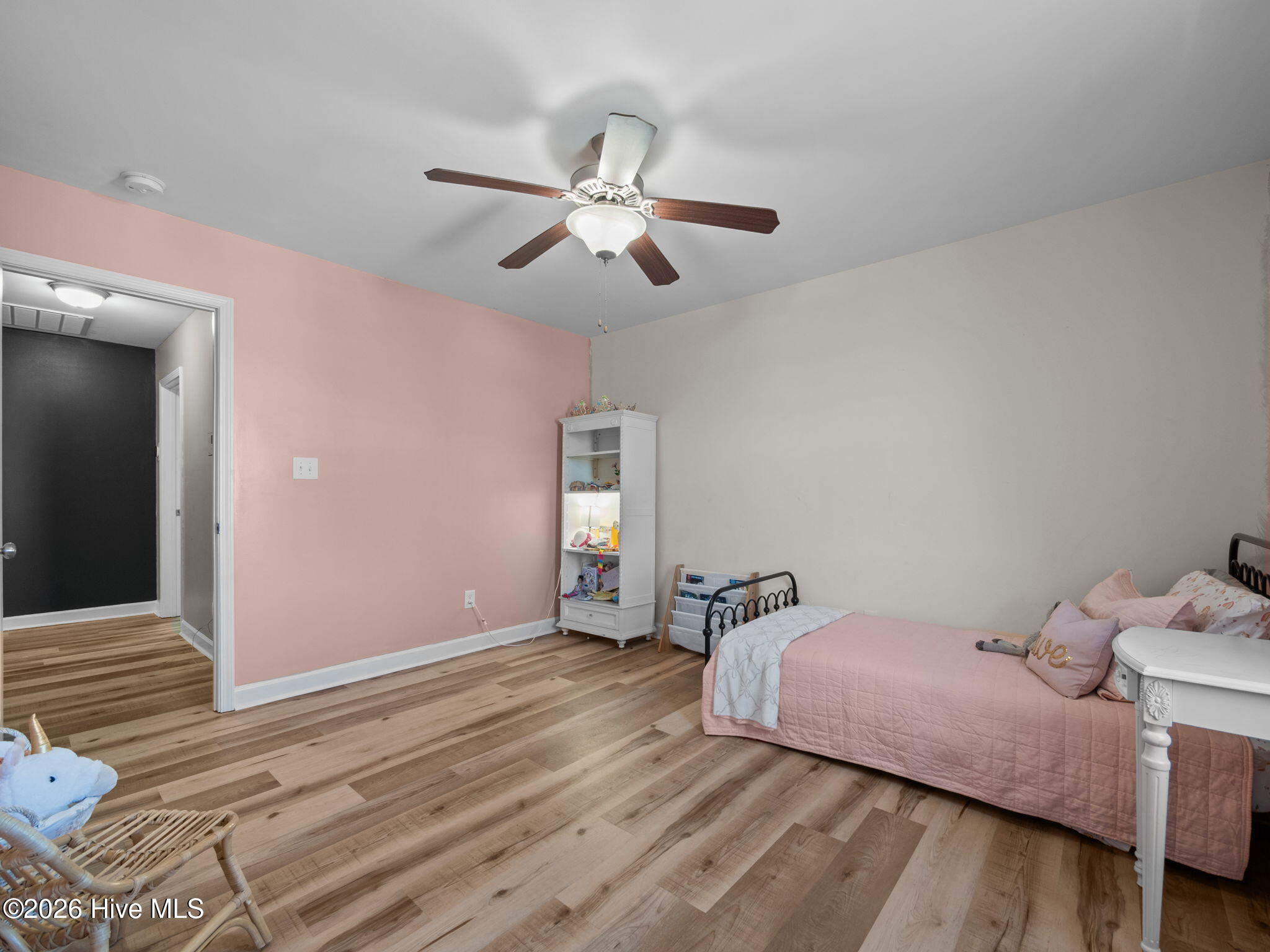 100547067 | Photo 34