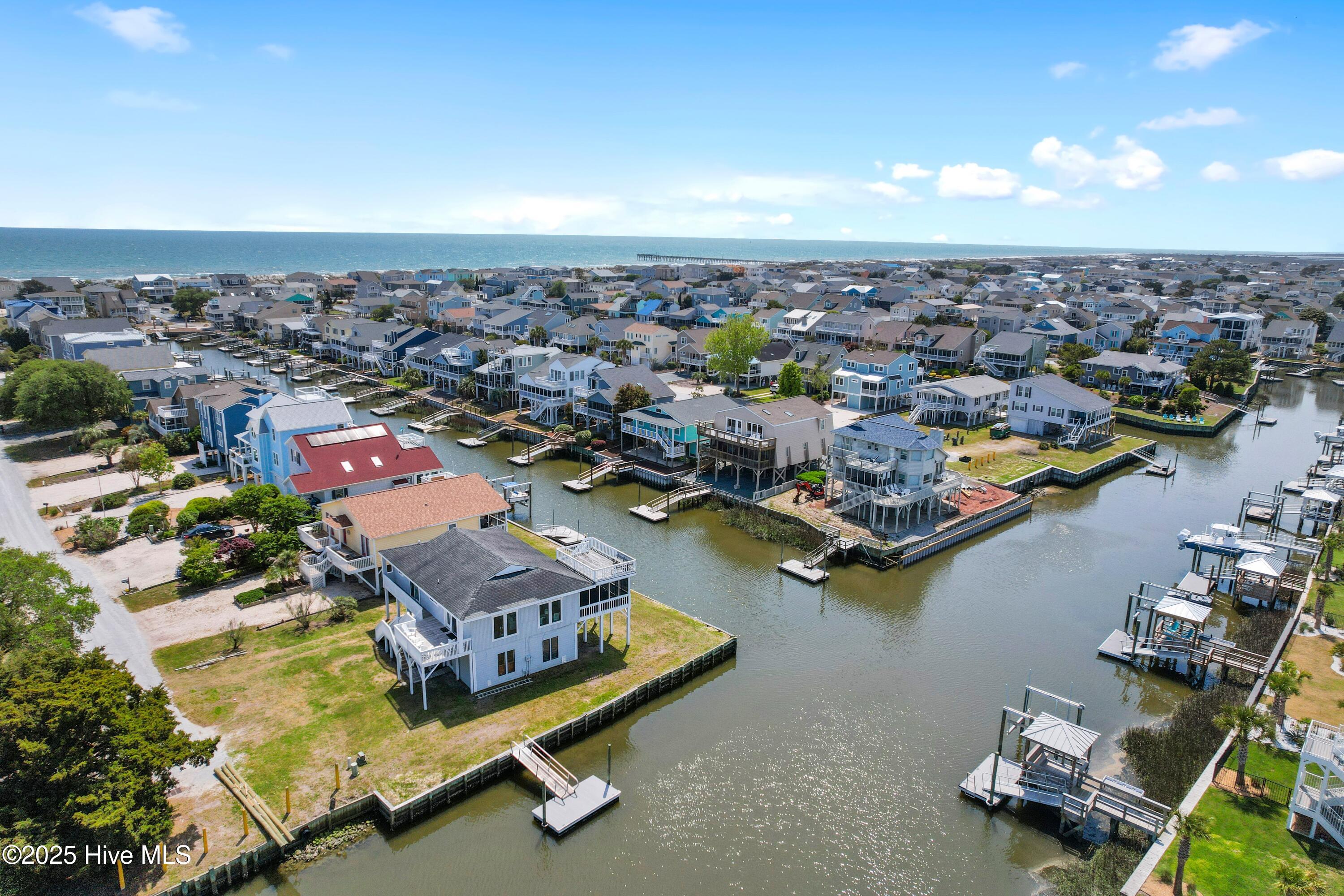 100503570 | Photo 47