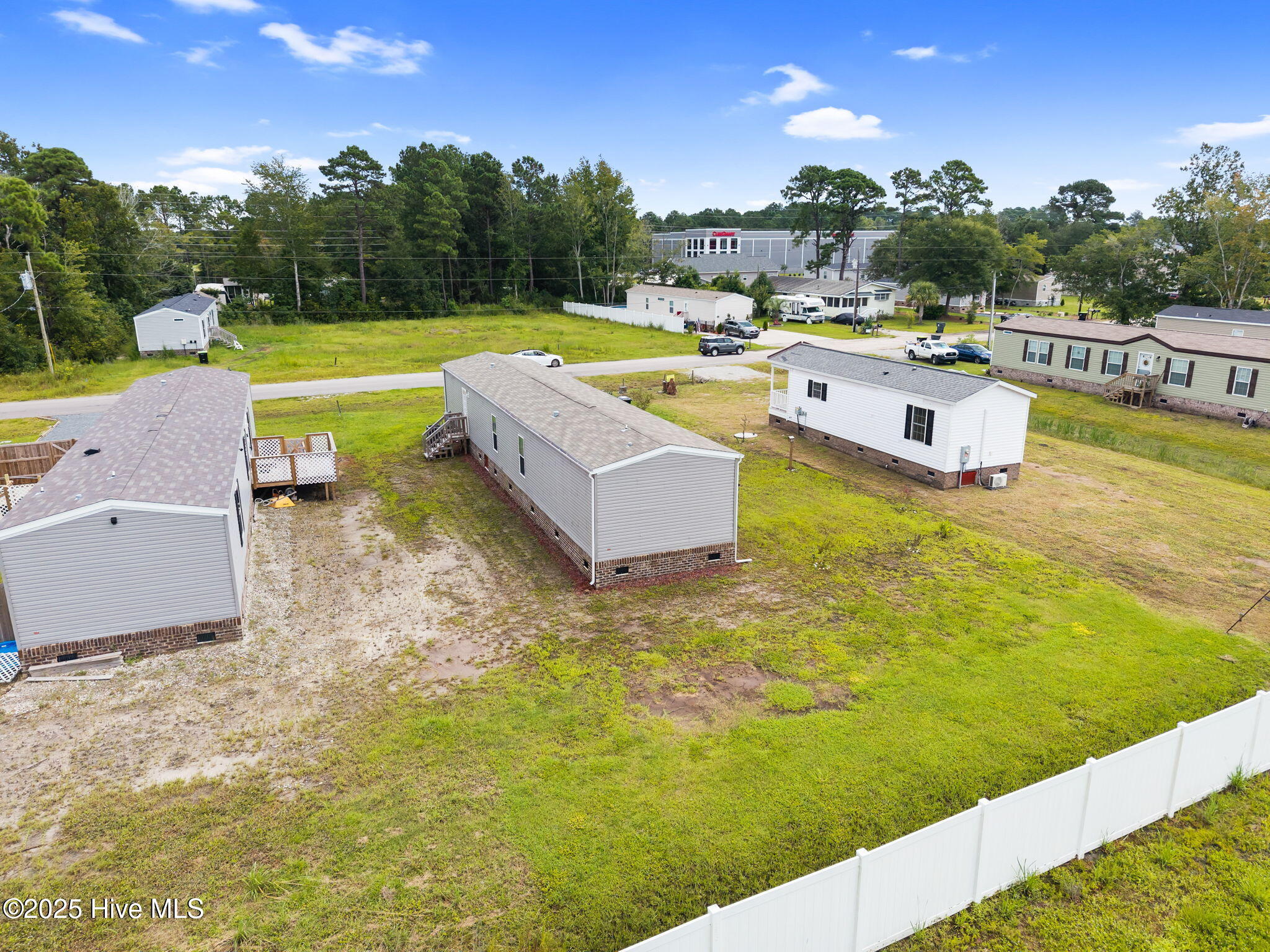 100526745 | Photo 22