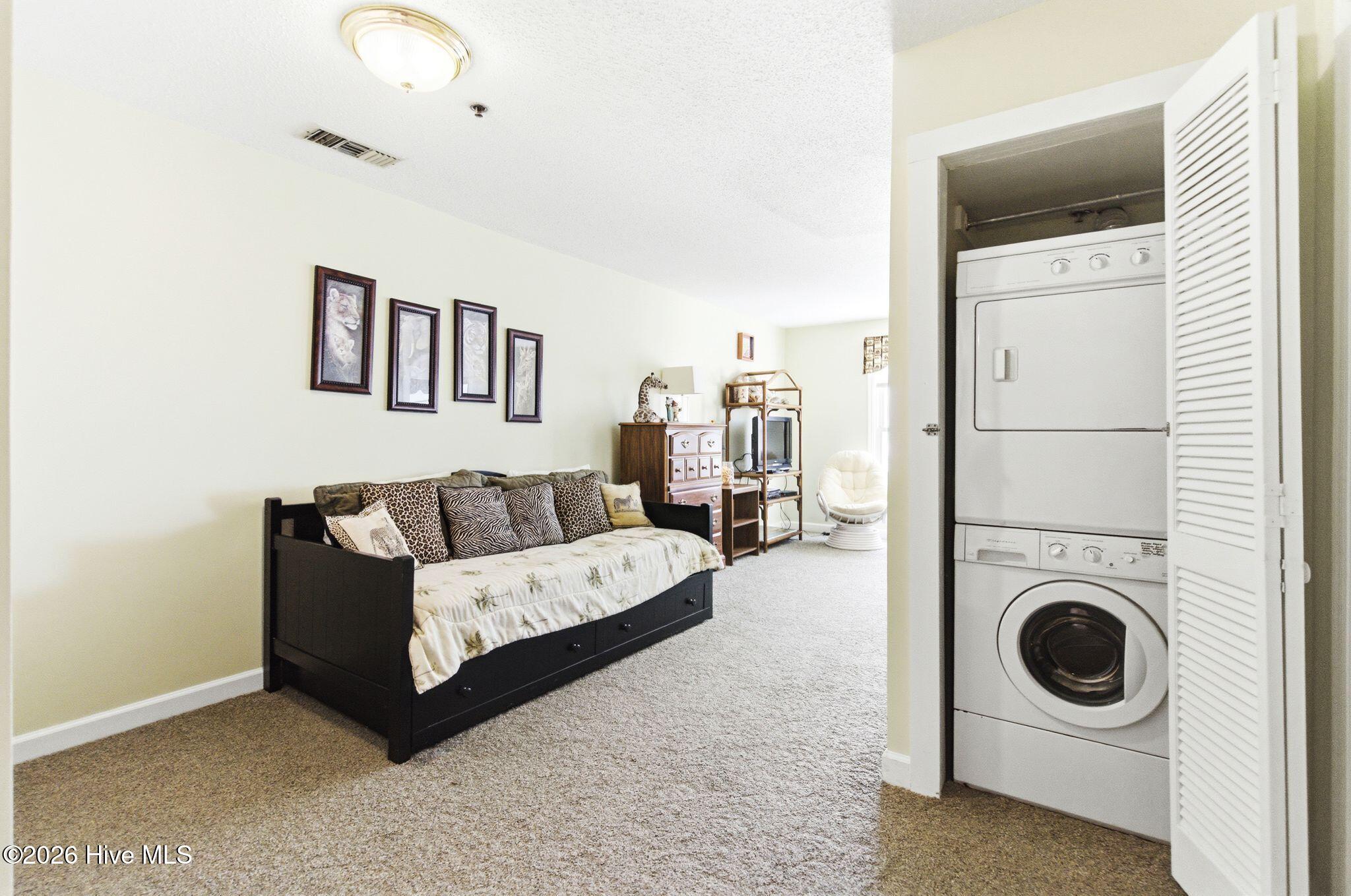 100564171 | Photo 28