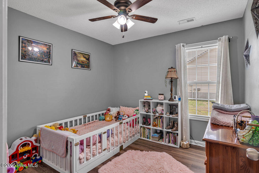 100533918 | Photo 22