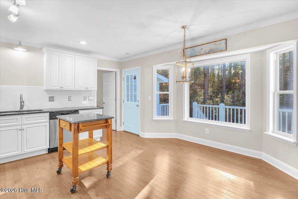 100556413 | Photo 19