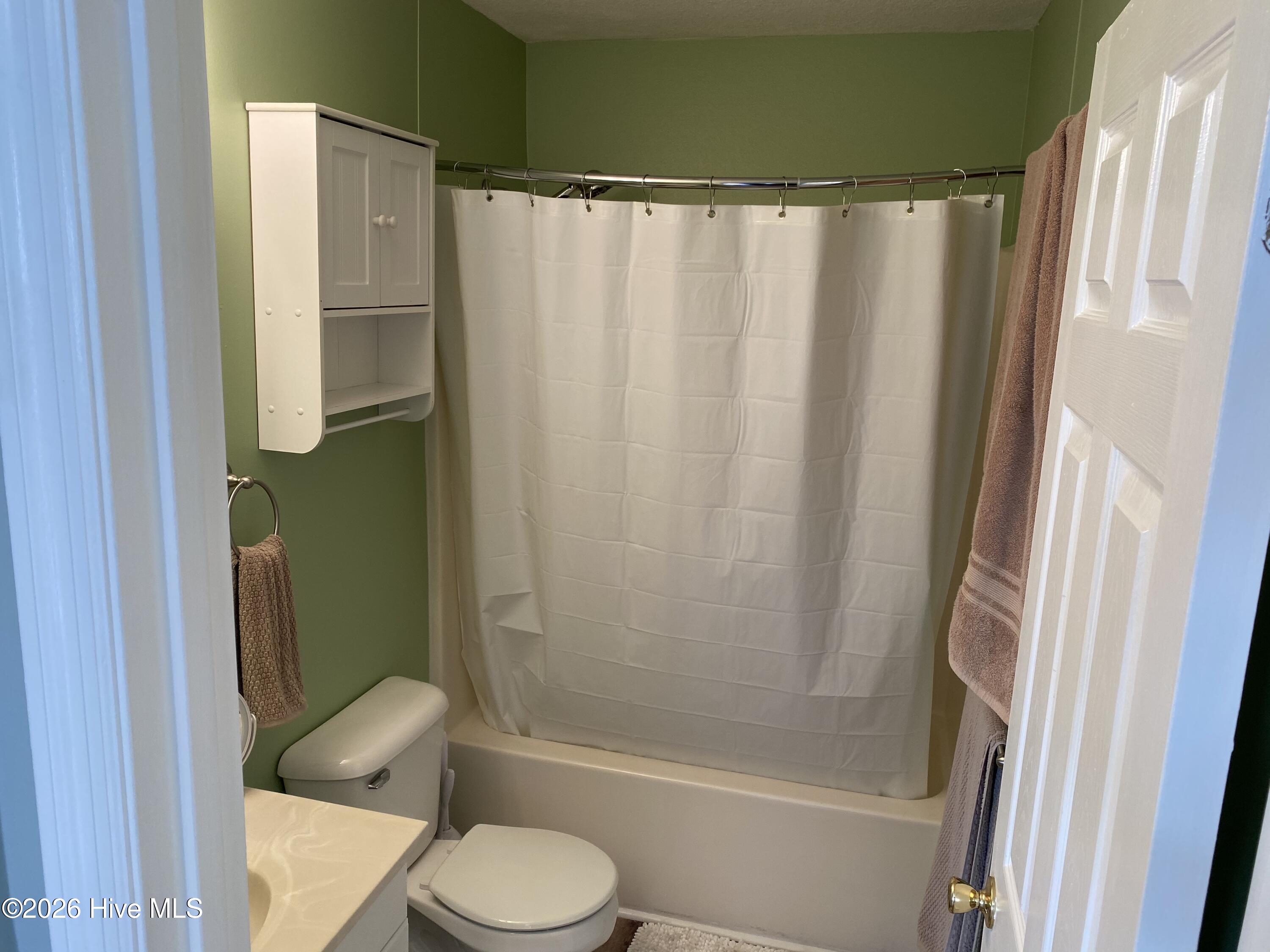 100563924 | Photo 18