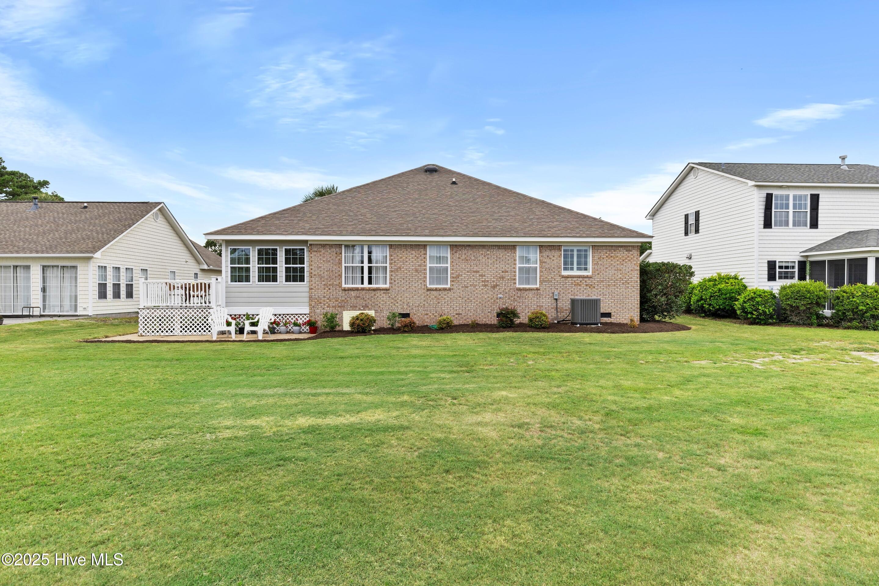 100528797 | Photo 46