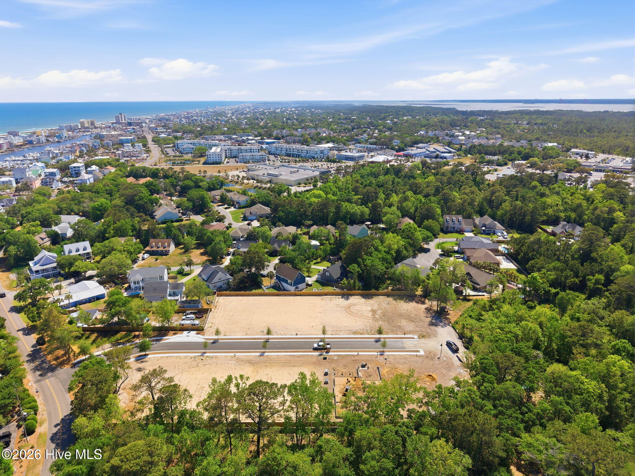 100560750 | Photo 11