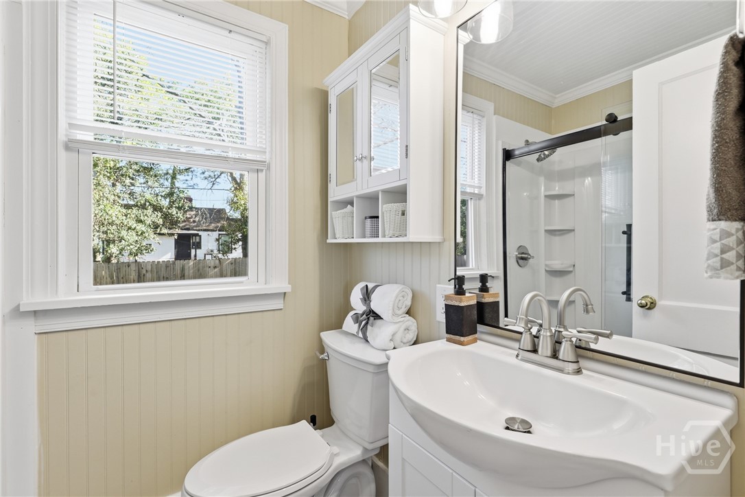 Photo 3 of Single family home for sale at 2008 New Mexico St, Savannah, GA 31404 | MLS# SA351447 | Listing updated on 2026-09-23