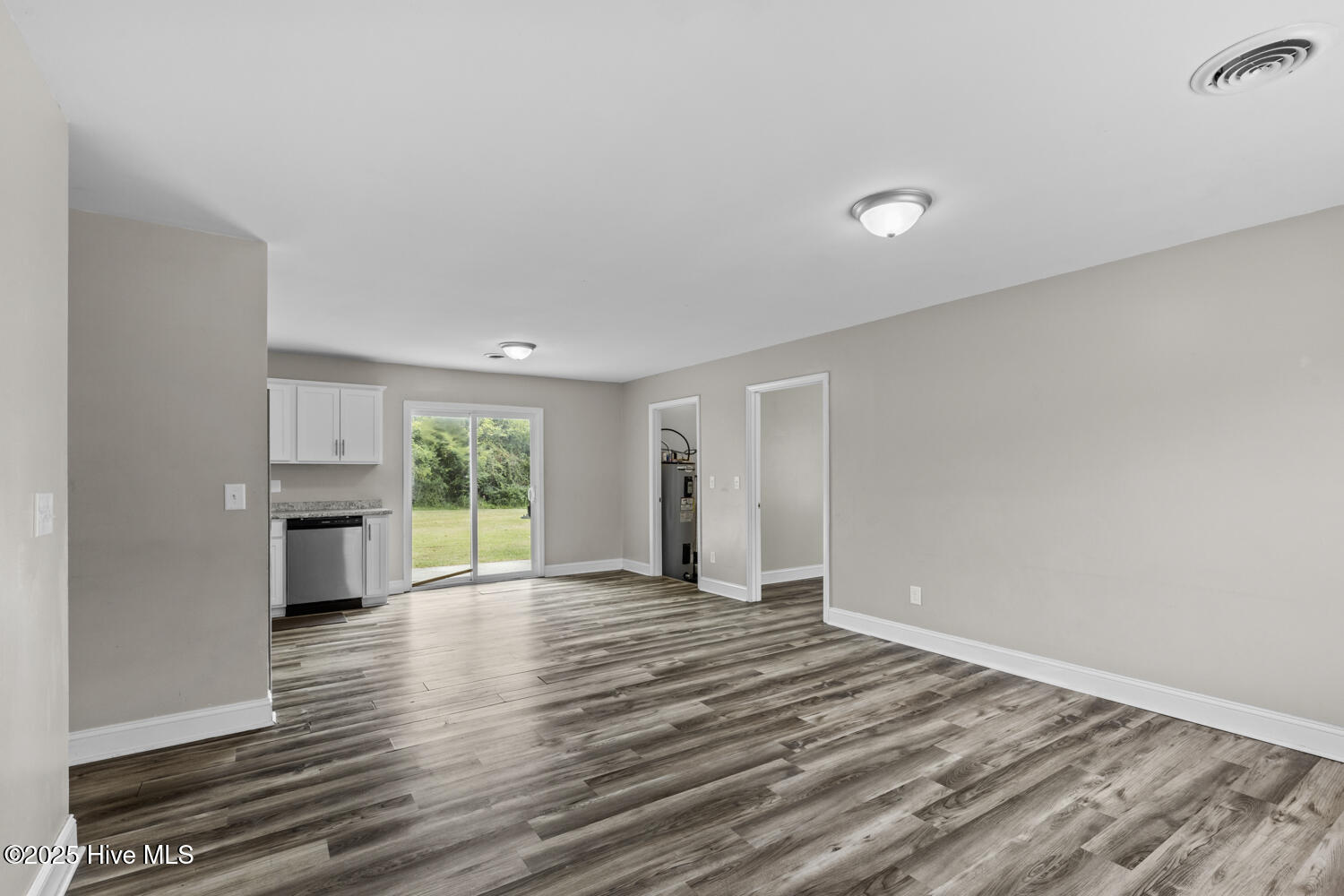 136 Sandy Drive, Jacksonville, NC 28546 – photo 4: sandy-4