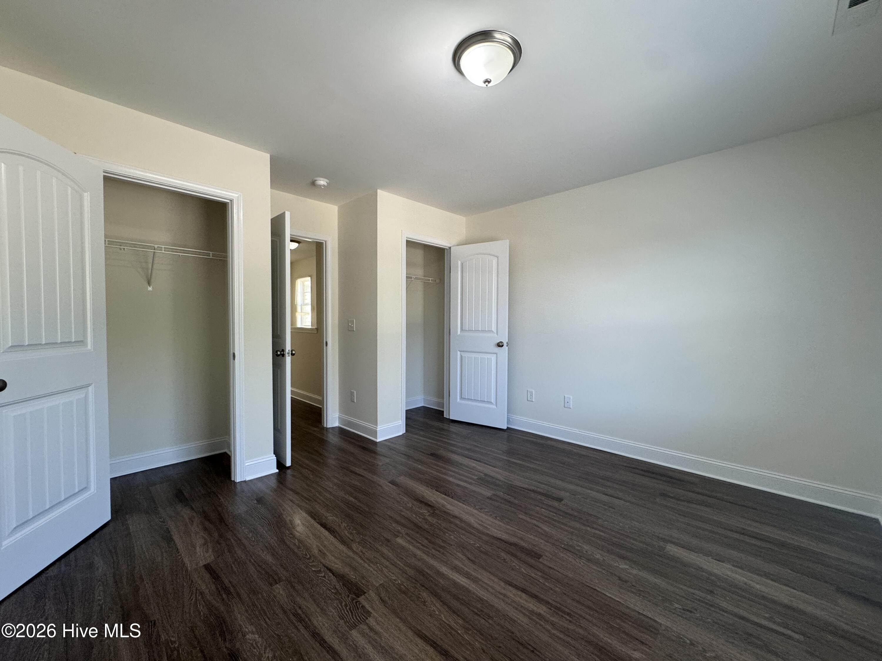 100568244 | Photo 17