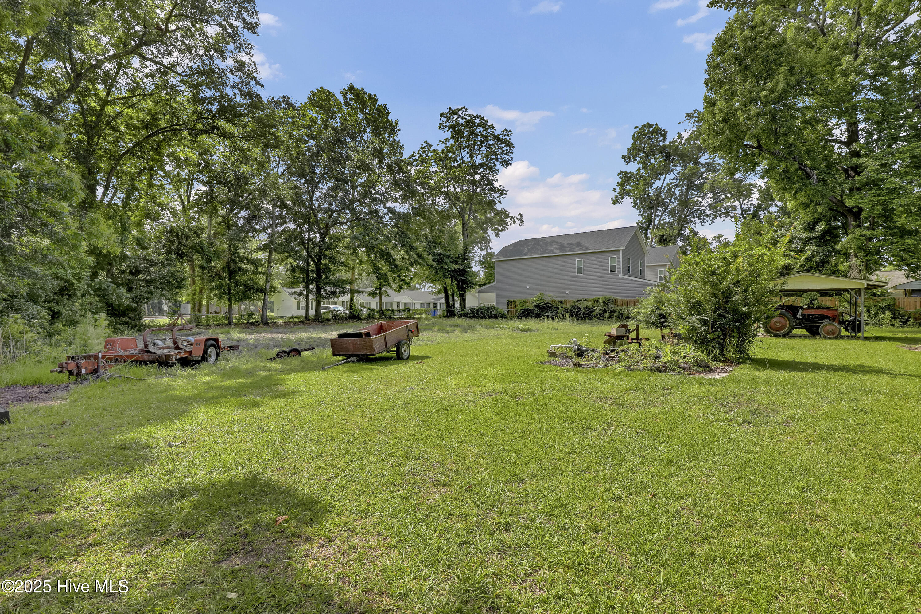 100514689 | Photo 27