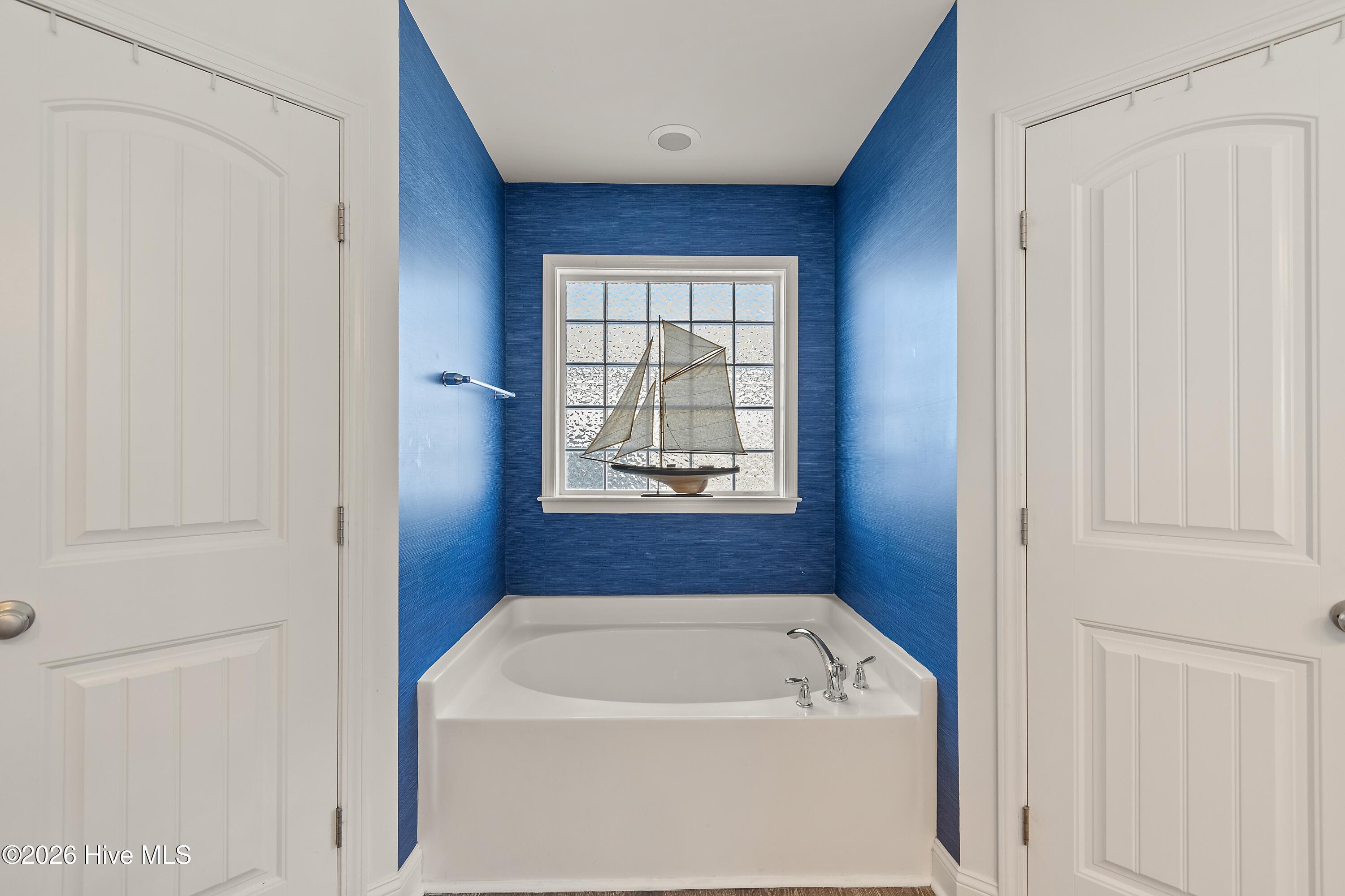 100554024 | Photo 14