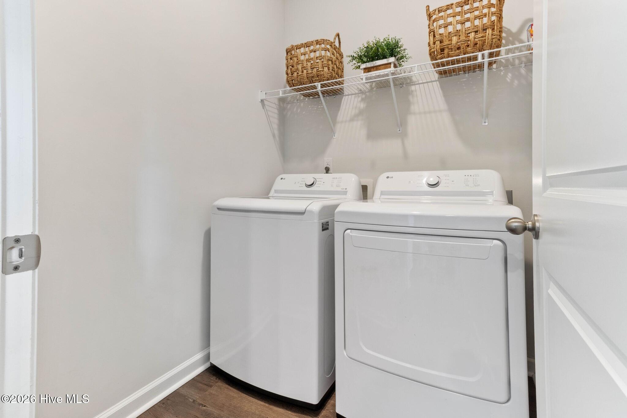 100556096 | Photo 19