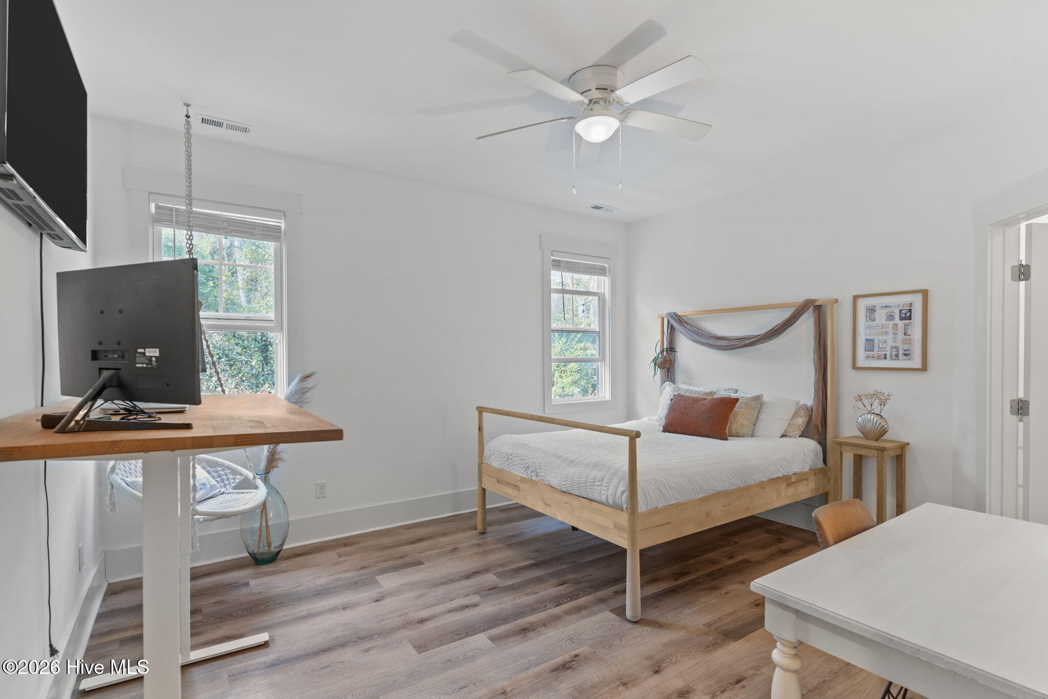 100562426 | Photo 13