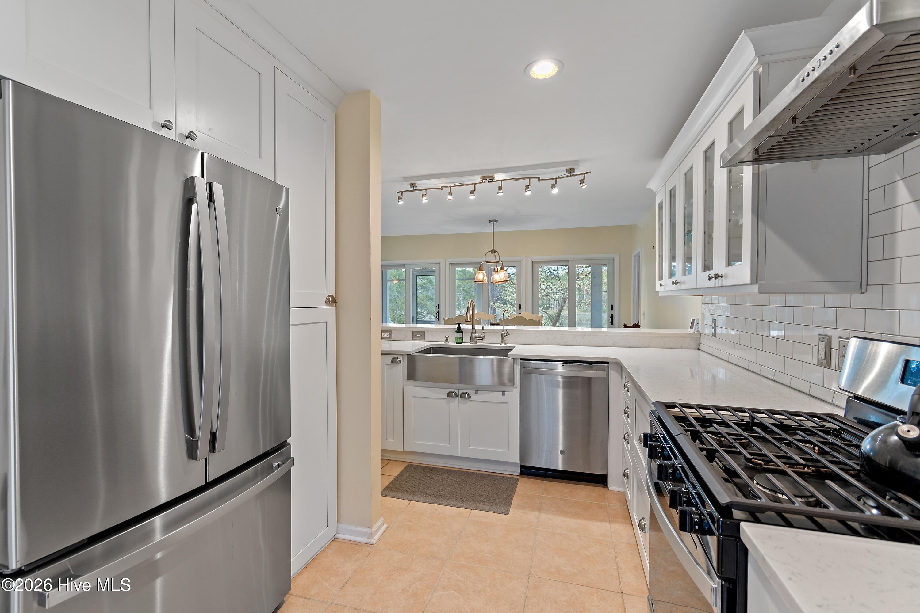 100564026 | Photo 17