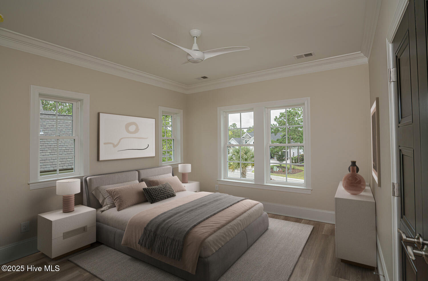 100518368 | Photo 53