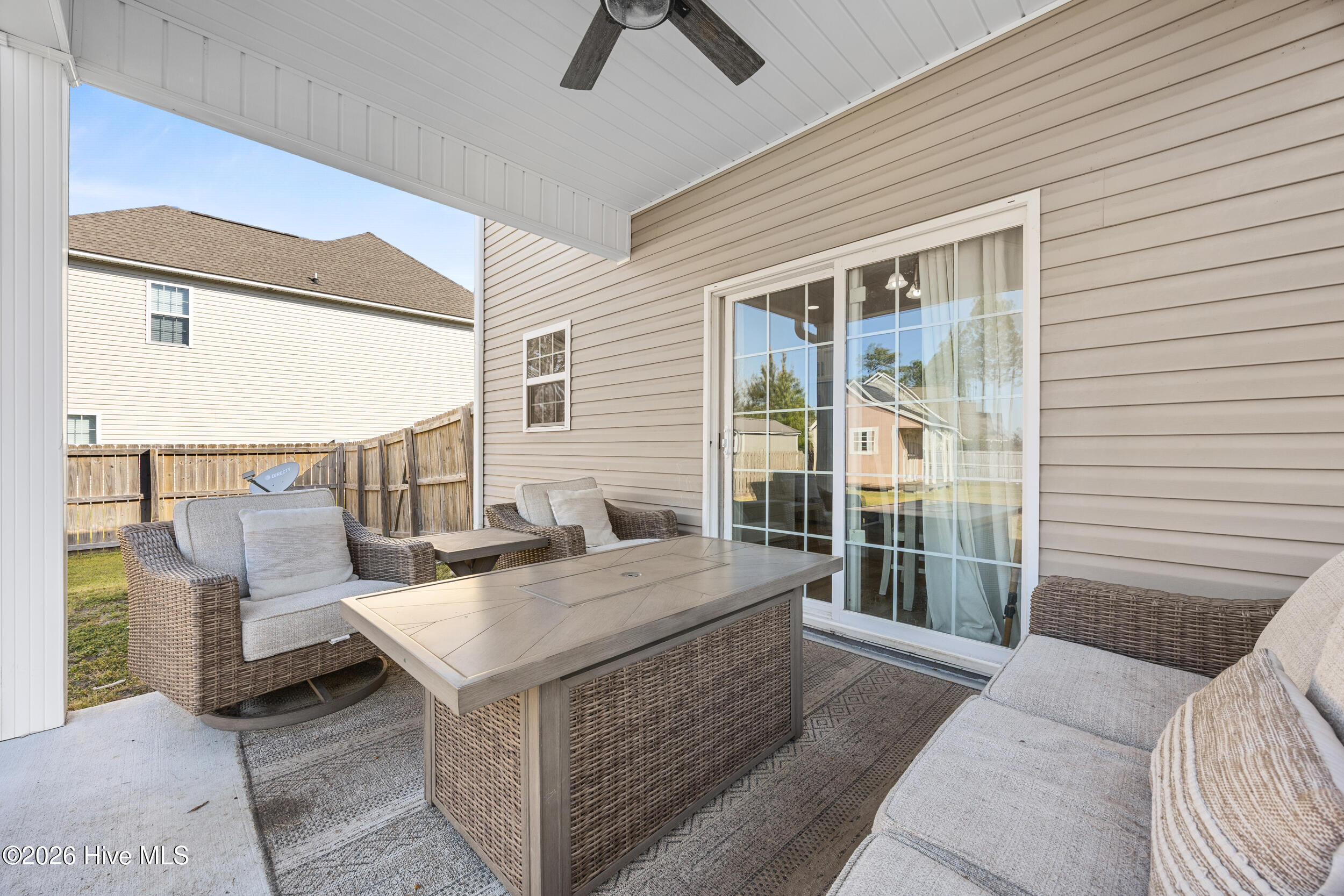 100564853 | Photo 45