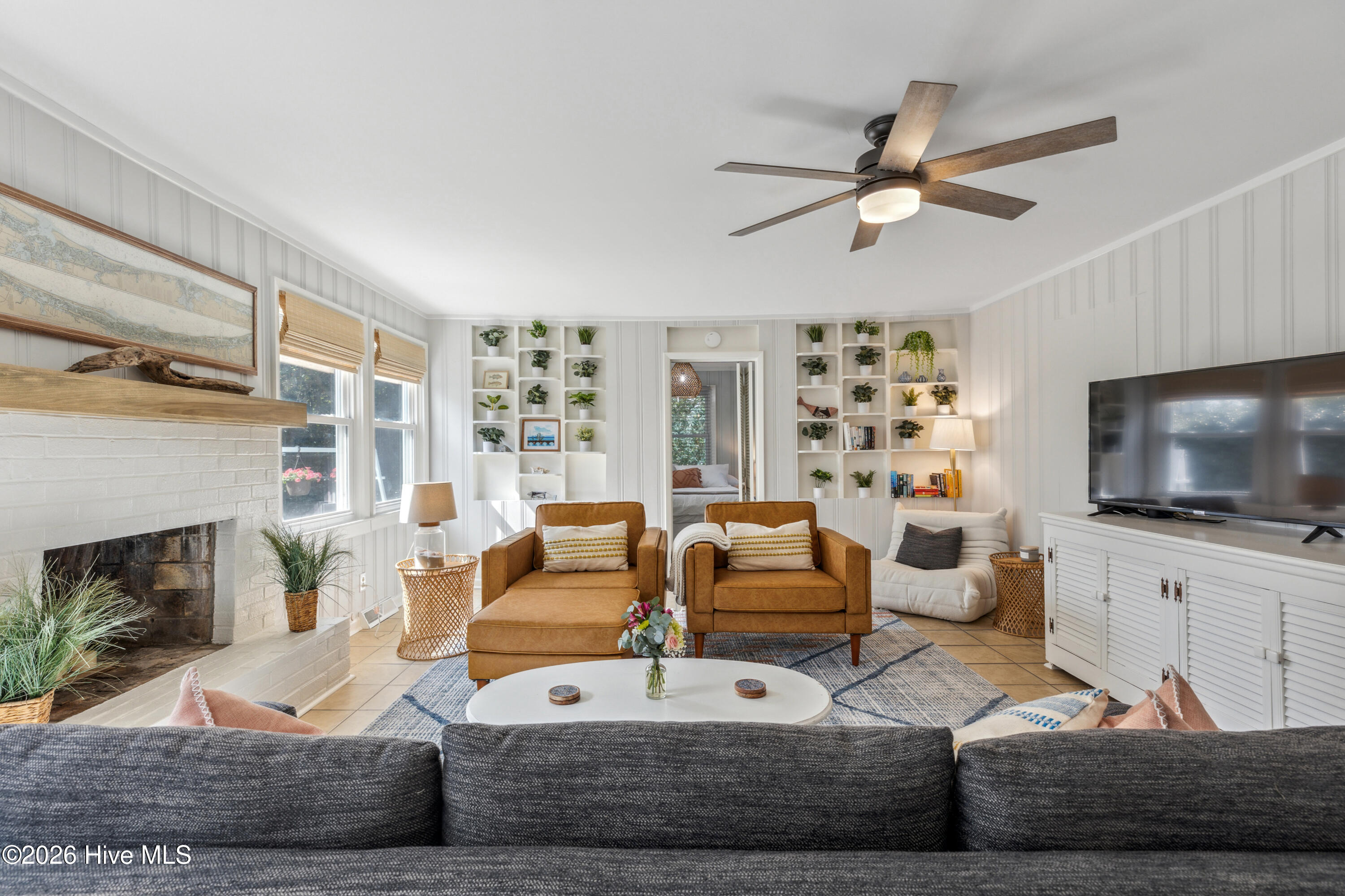 100569125 | Photo 26