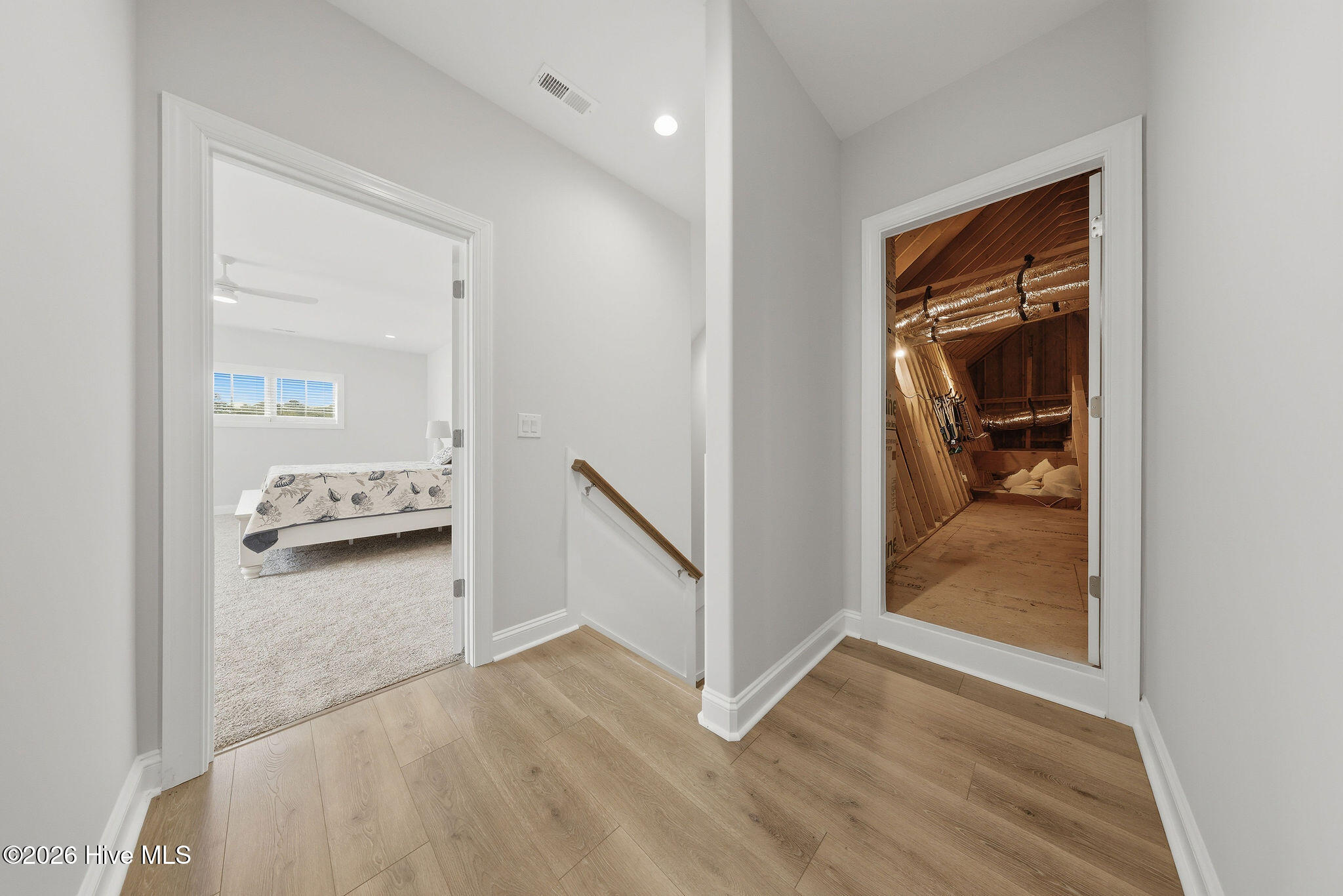 100564849 | Photo 52