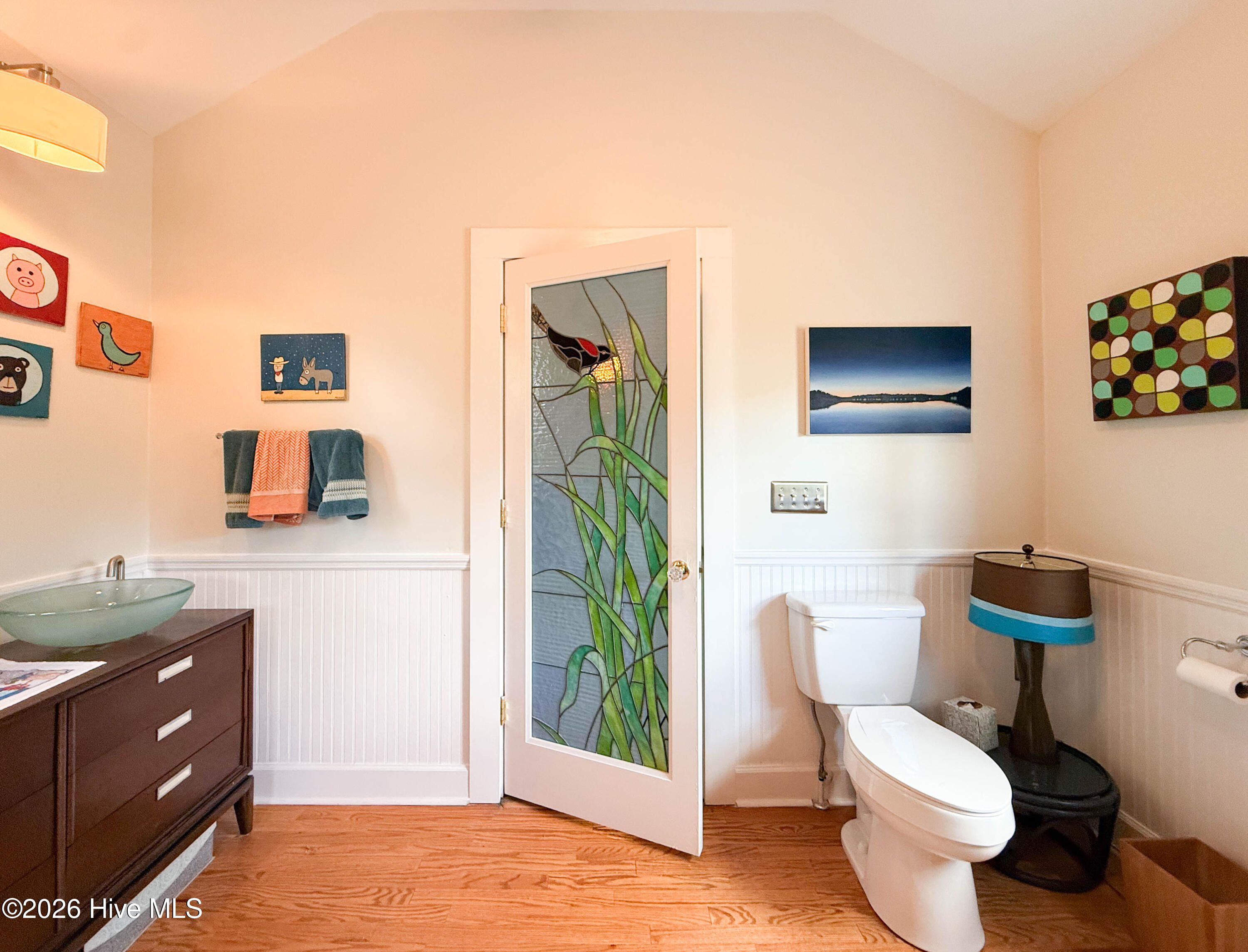 100560298 | Photo 37