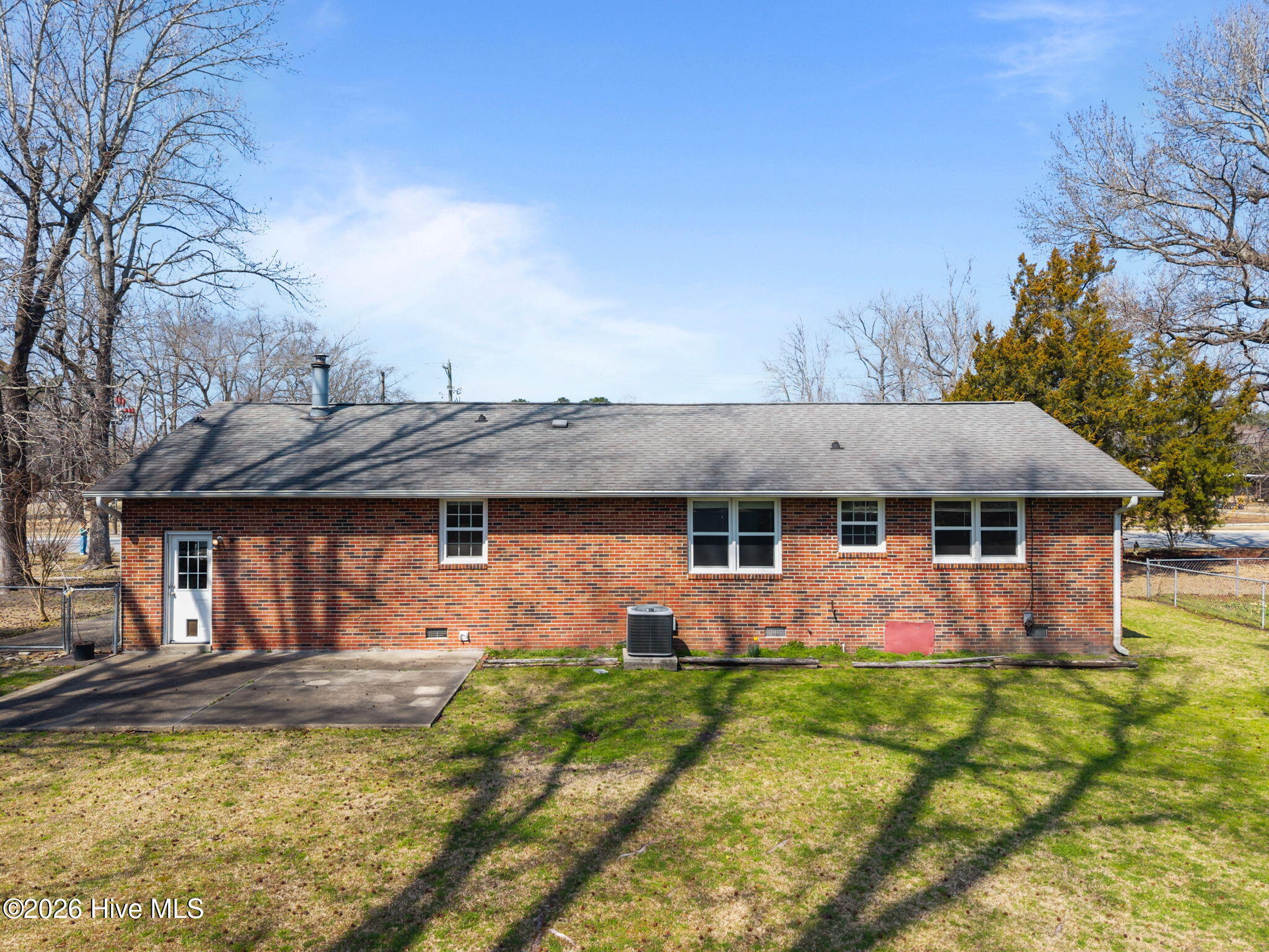 100558216 | Photo 37