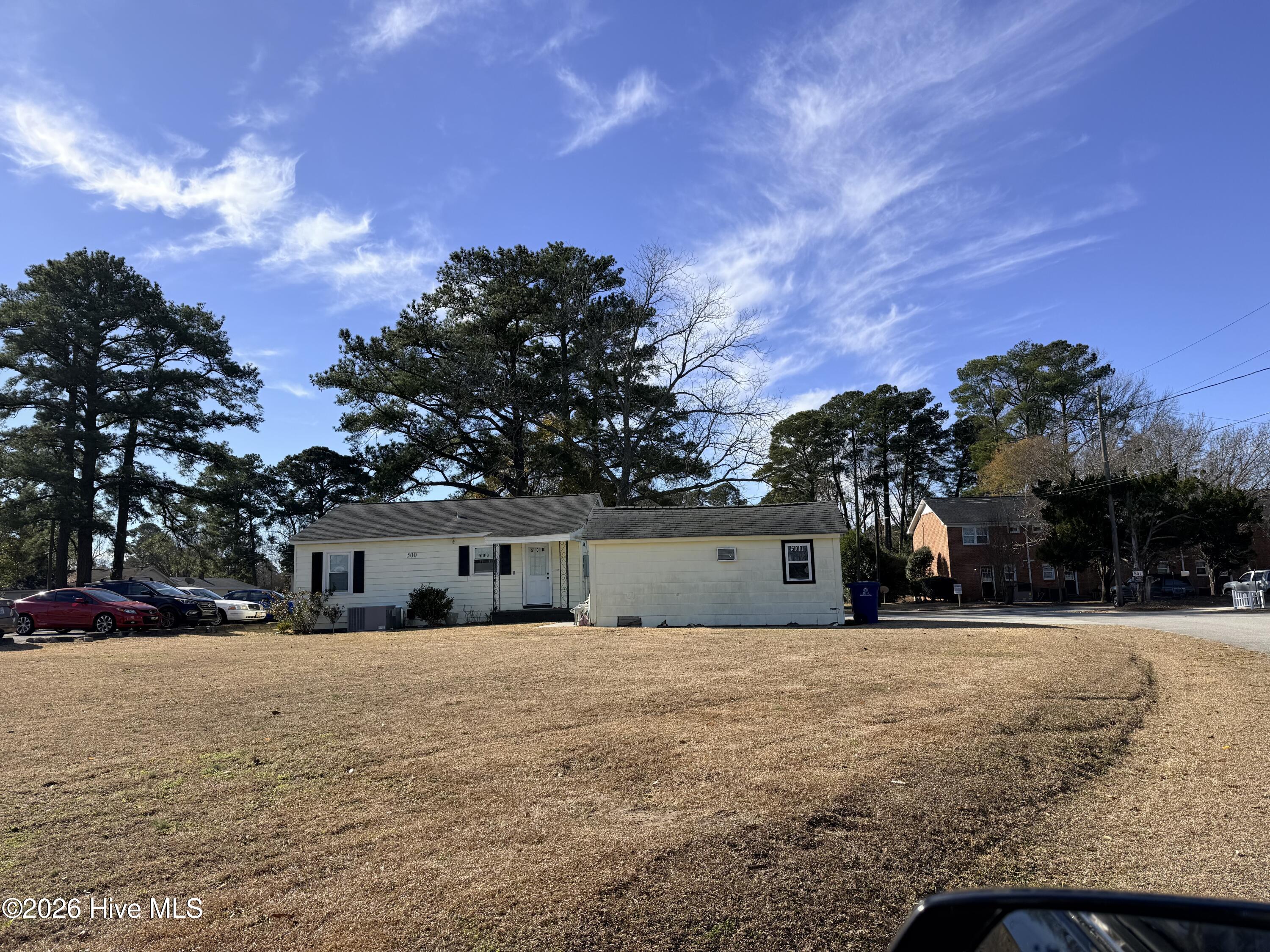 100549393 | Photo 13